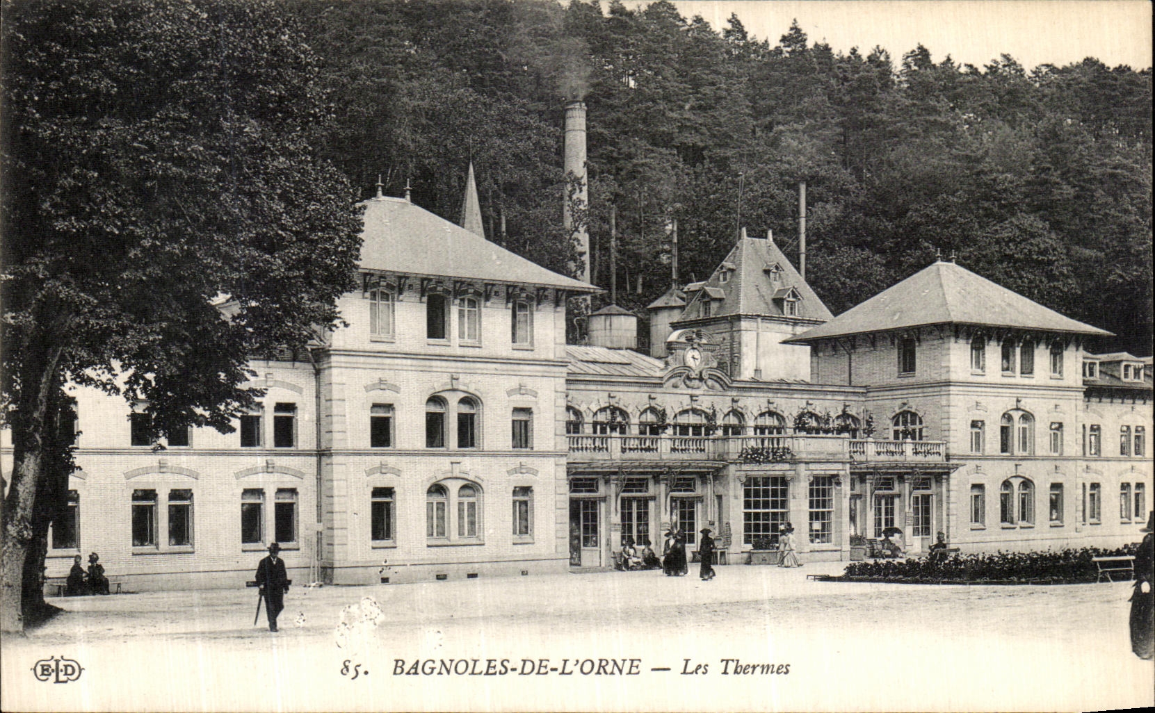 CPA Bagnoles de L Orne Les Thermes
