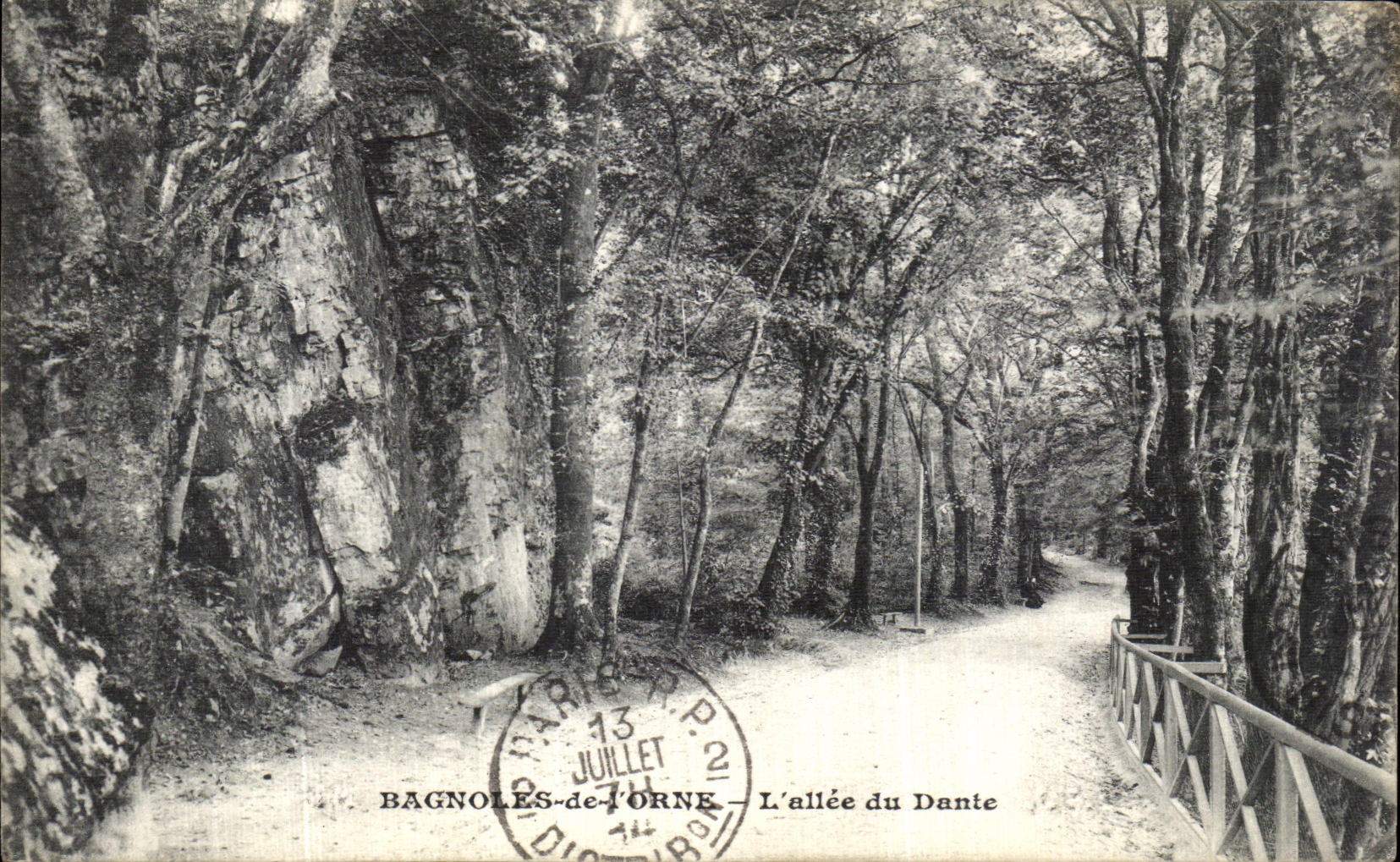 CPA Bagnoles de L Orne L Allee du Dante