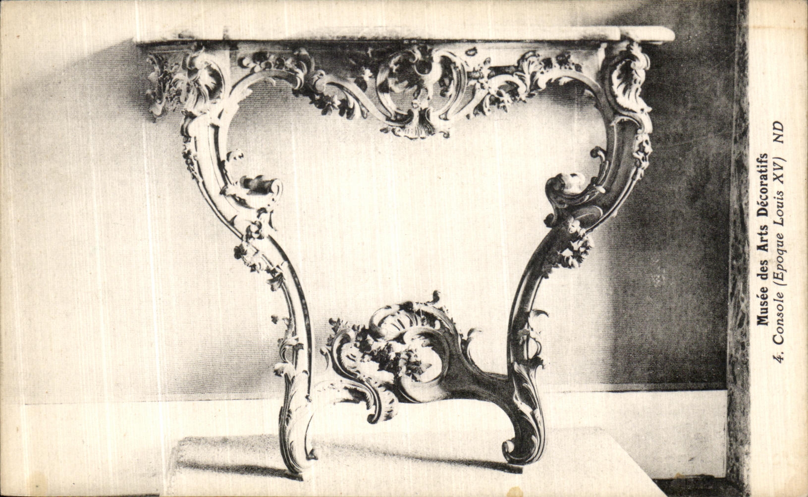 CPA Paris Musee des Arts Decoratifs Console Epoque Louis XVI