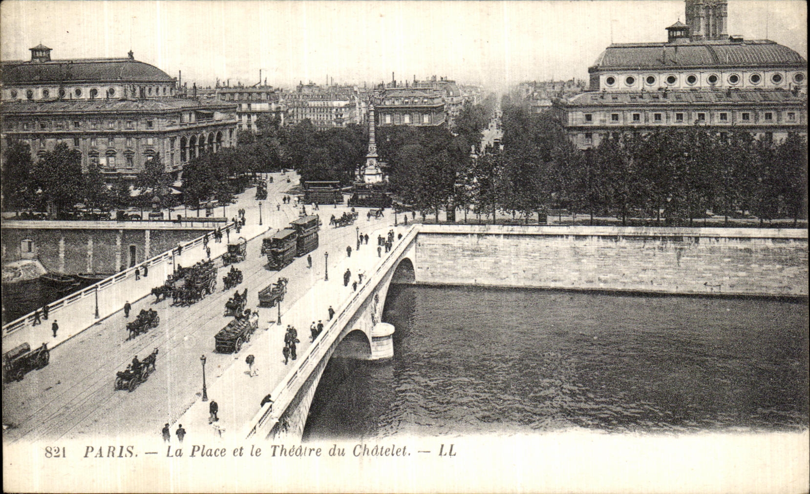CPA Paris La Place et le Theatre du Chatelet