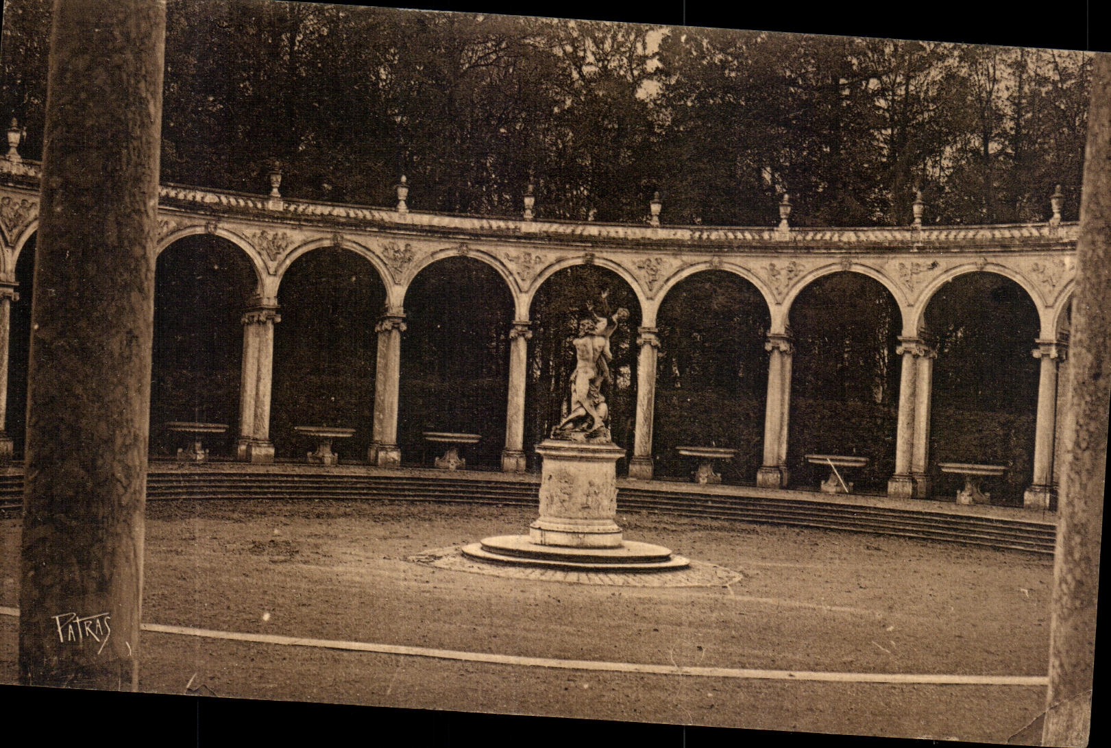 VINTAGE POSTCARD Versailles the Column Works of Mansart