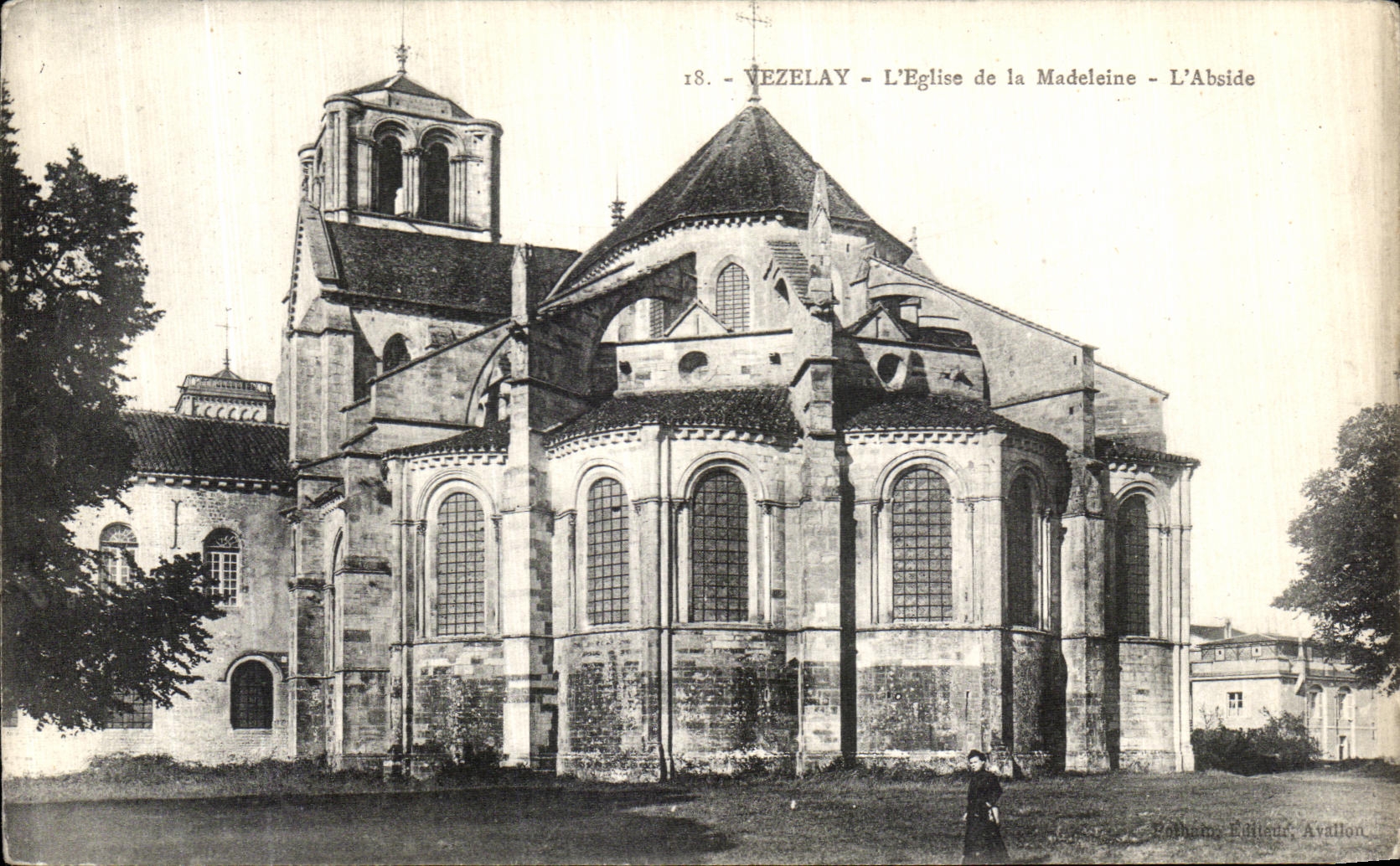 VINTAGE POSTCARD Vezelay L church of the Madeleine L apse