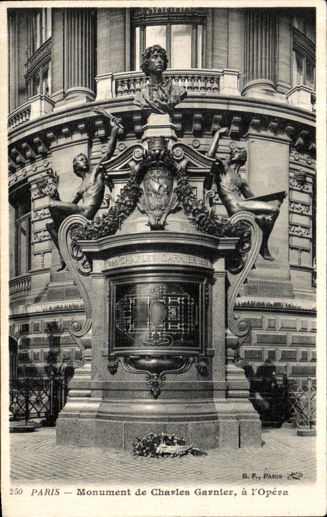 VINTAGE POSTCARD Paris Monument of Charles Garnier has L Operated