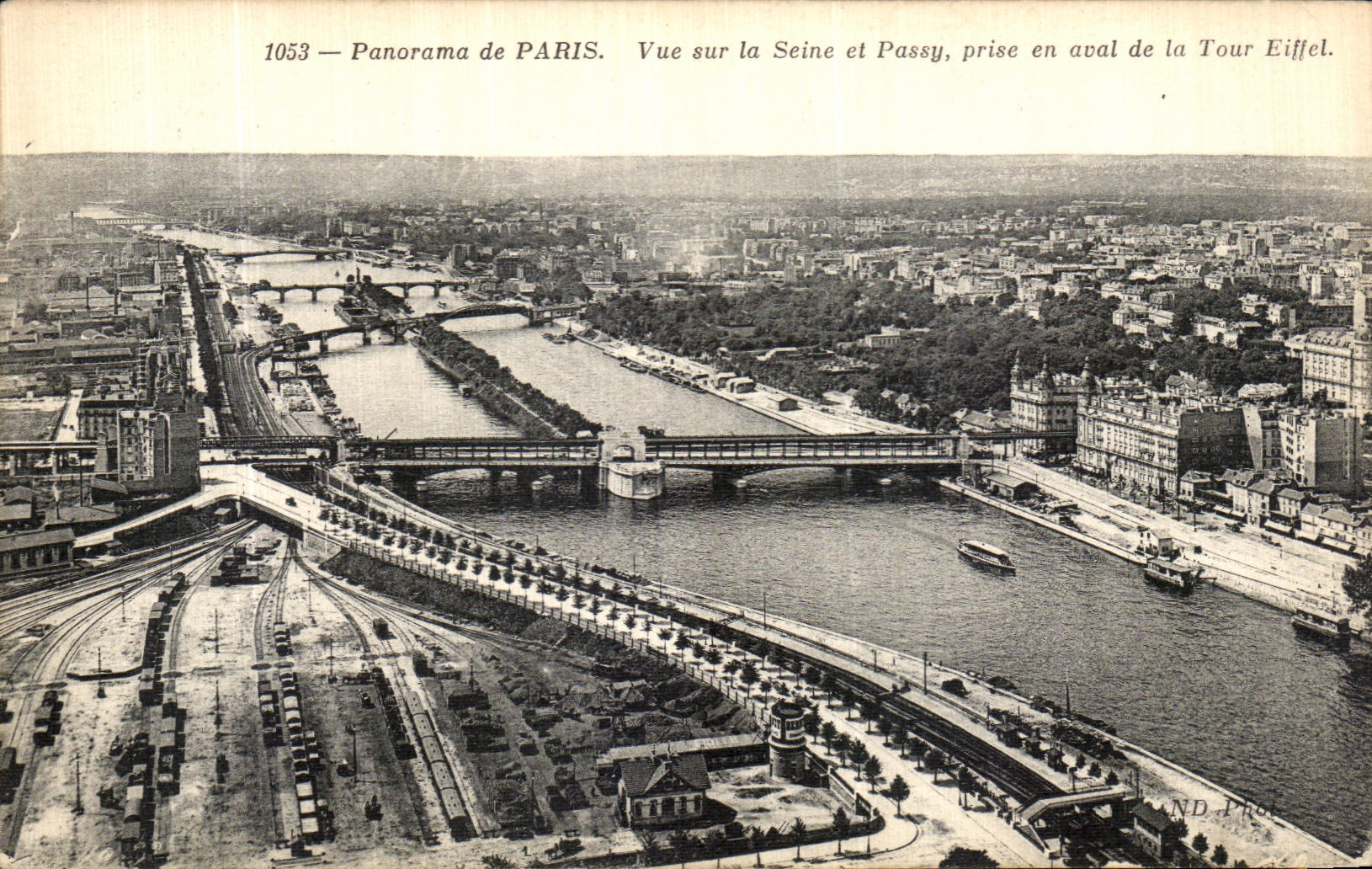 POSTAL Paris de la VENDIMIA vista en el Seine y el Passy tomados rio abajo de la torre Eiffel