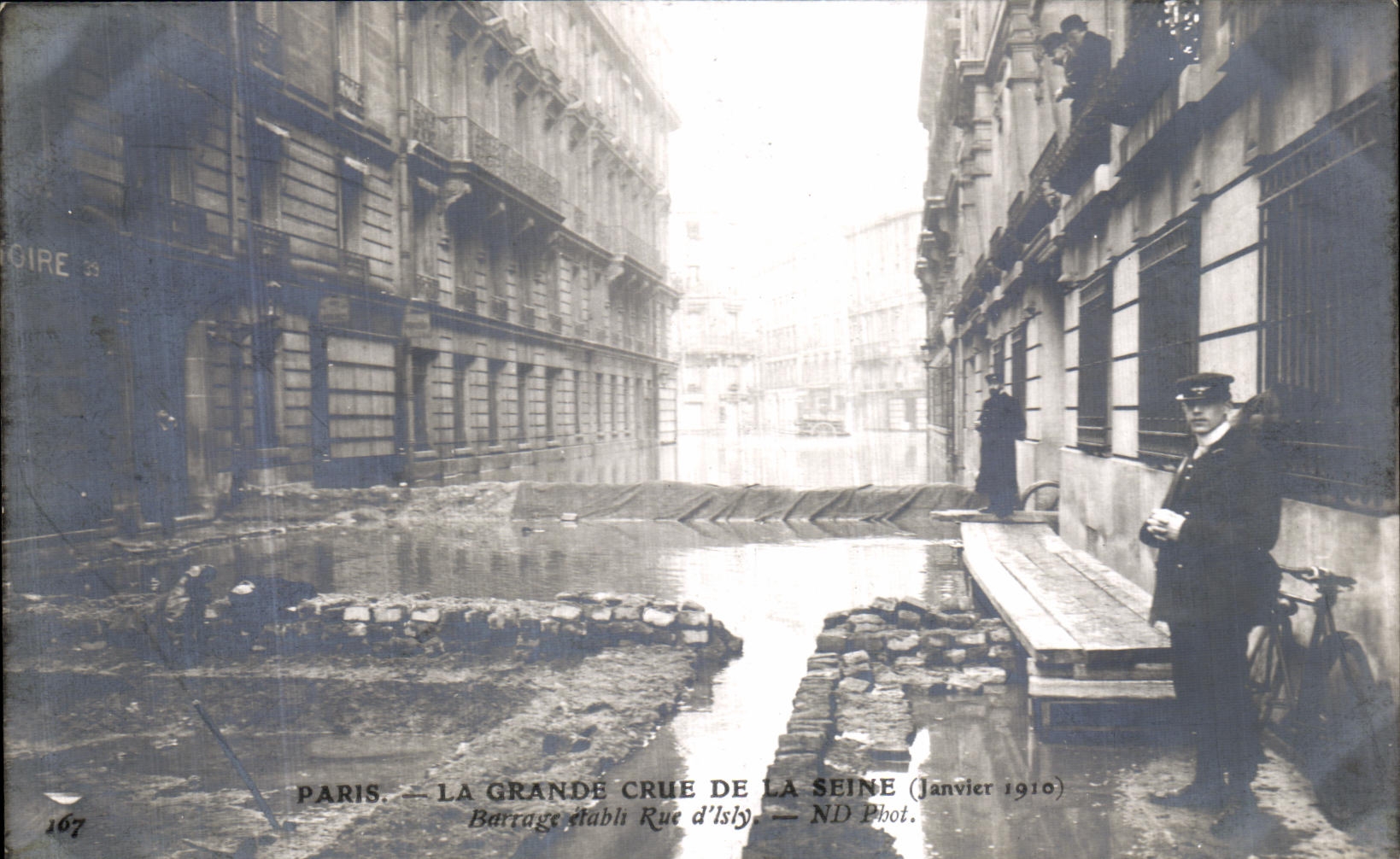 VINTAGE POSTCARD Paris Large the Rising Of the Seine Barrage establishes street D isly
