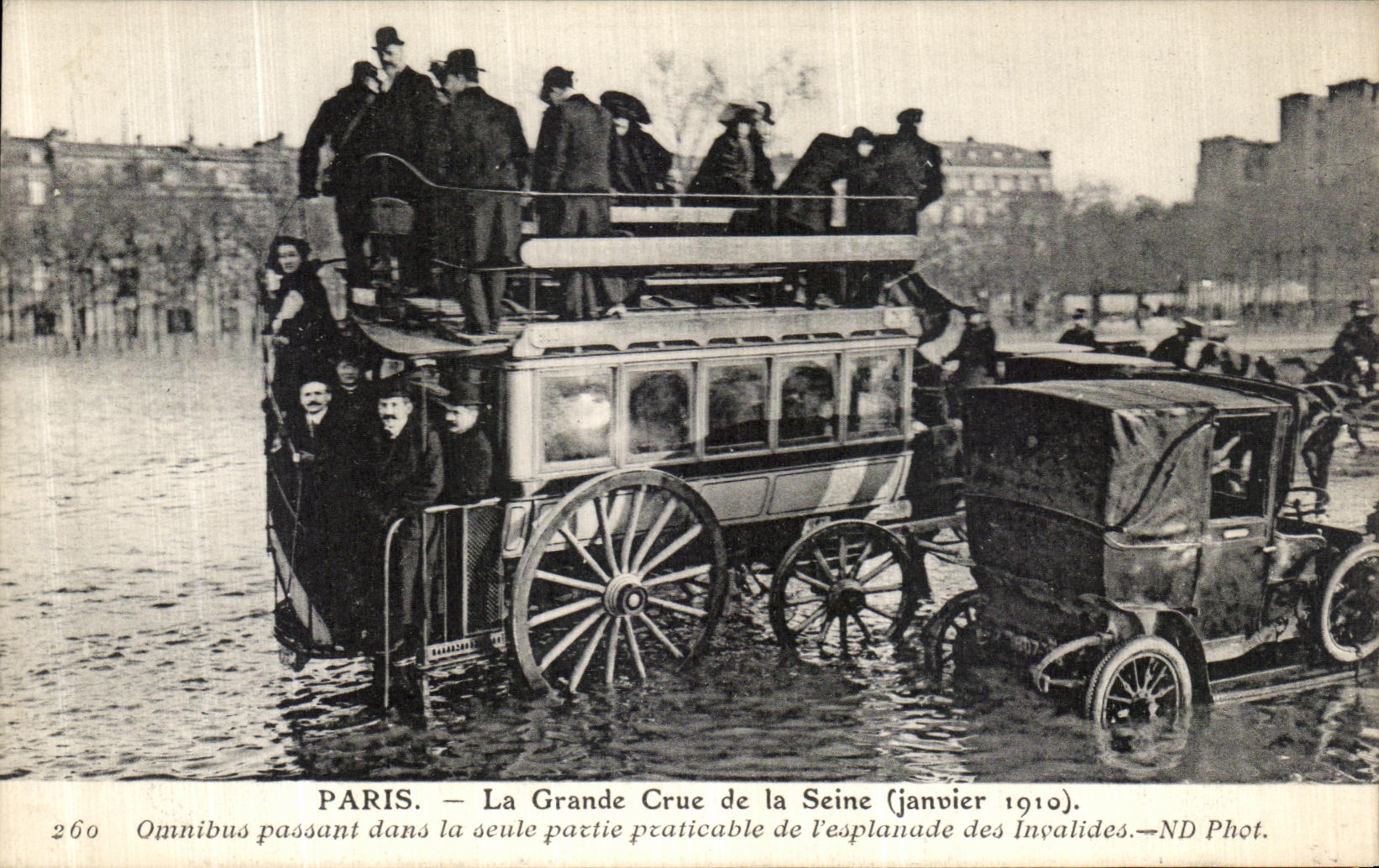 VINTAGE POSTCARD Paris Large the Rising Of the Bus Seine passing Esplanade of the Invalids