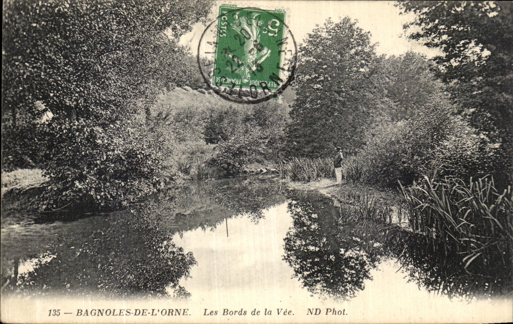 CPA Bagnoles de l Orne Les Bords de la Vee