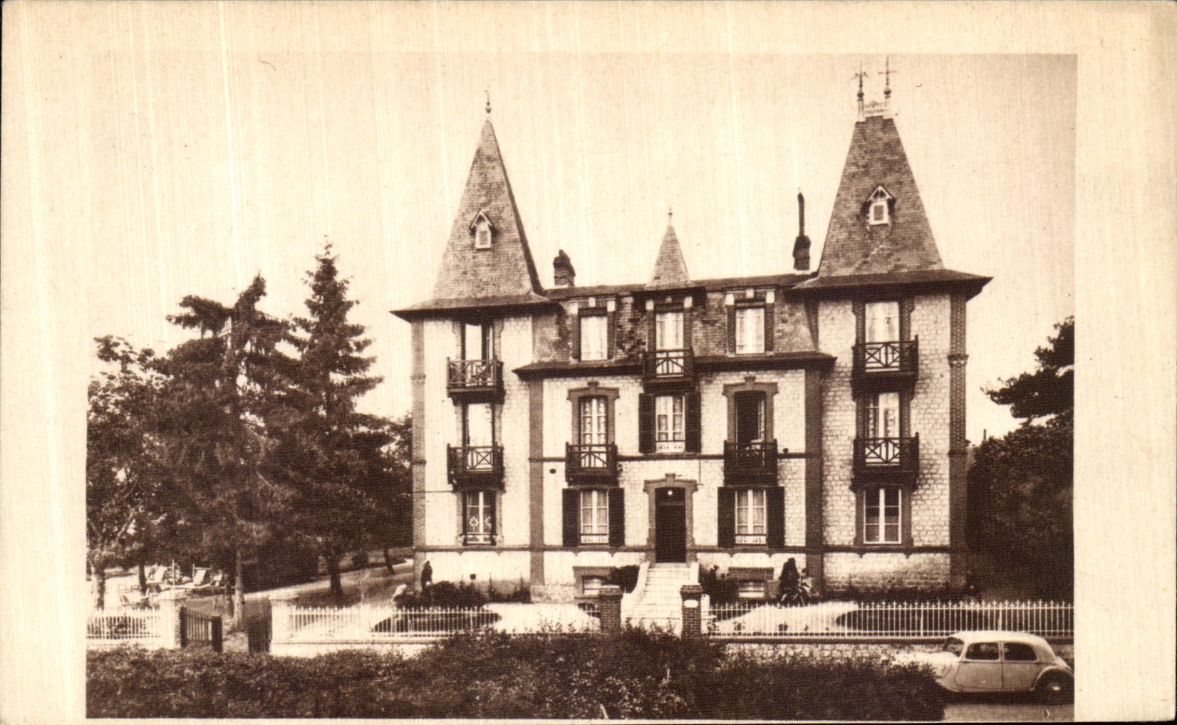 CPA Station Thermale de Bagnoles de l Orne Pension de famille Sans Souci Tesse la Madeleine