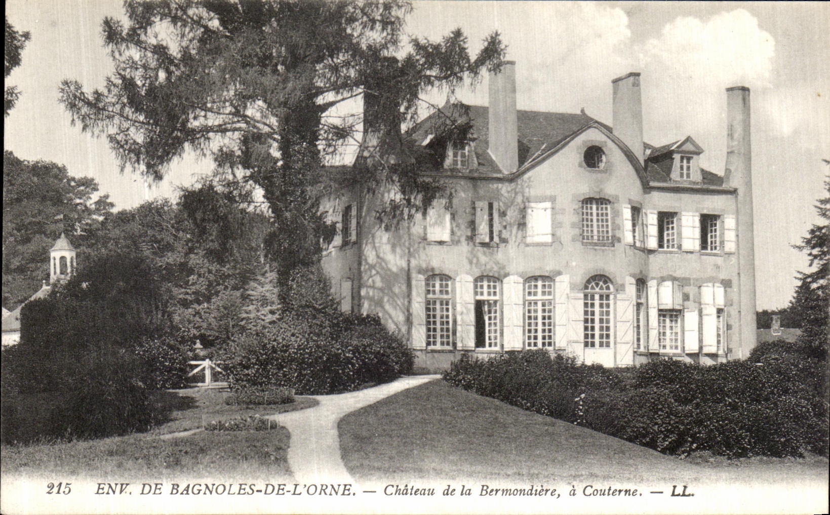 CPA Environs de Bagnoles De L Orne Chateau de la Beruondiere a Couterne