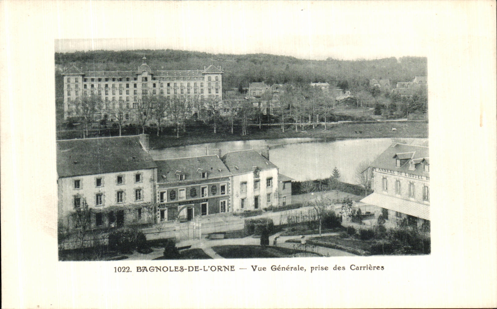 CPA Bagnoles De L Orne Vue Generale prise des Carrieres