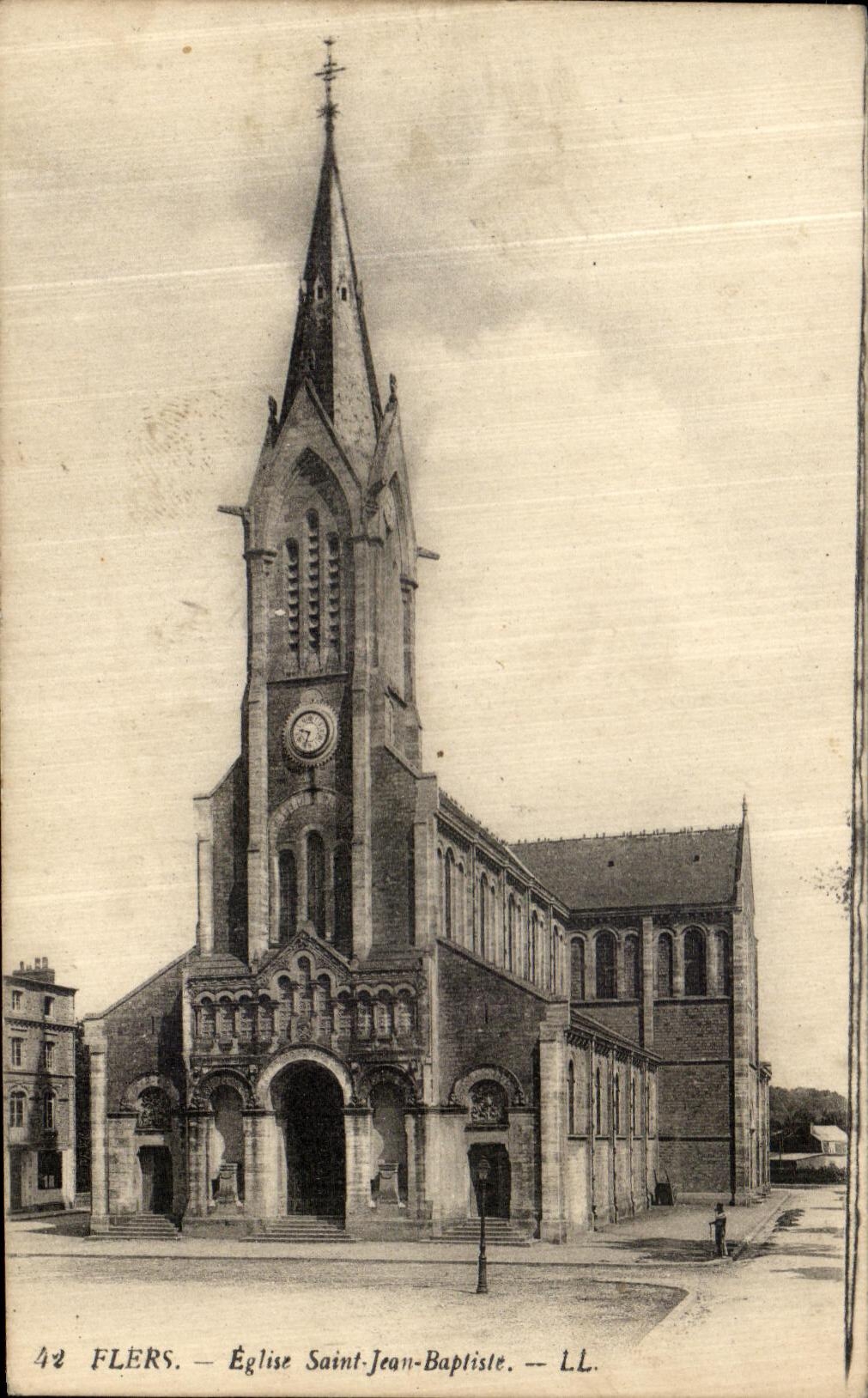 CPA Flers Eglise Saint Jean Baptiste