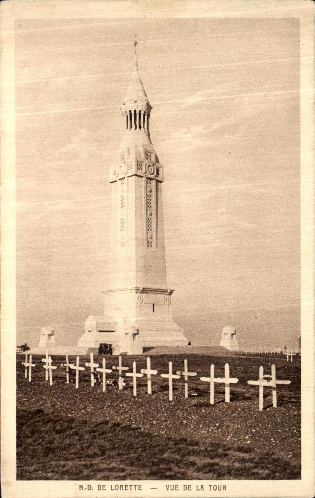 CPA ND de Lorette Vue De La Tour