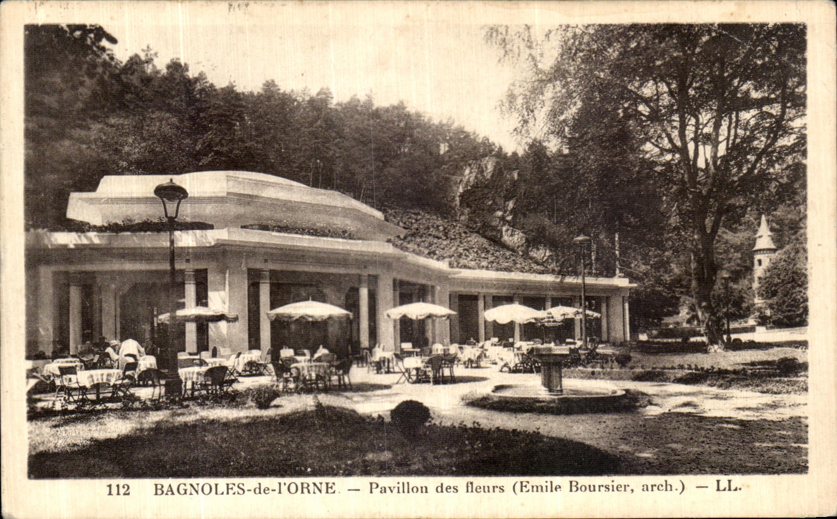 CPA Bagnoles De L Orne Pavillon des Fleurs