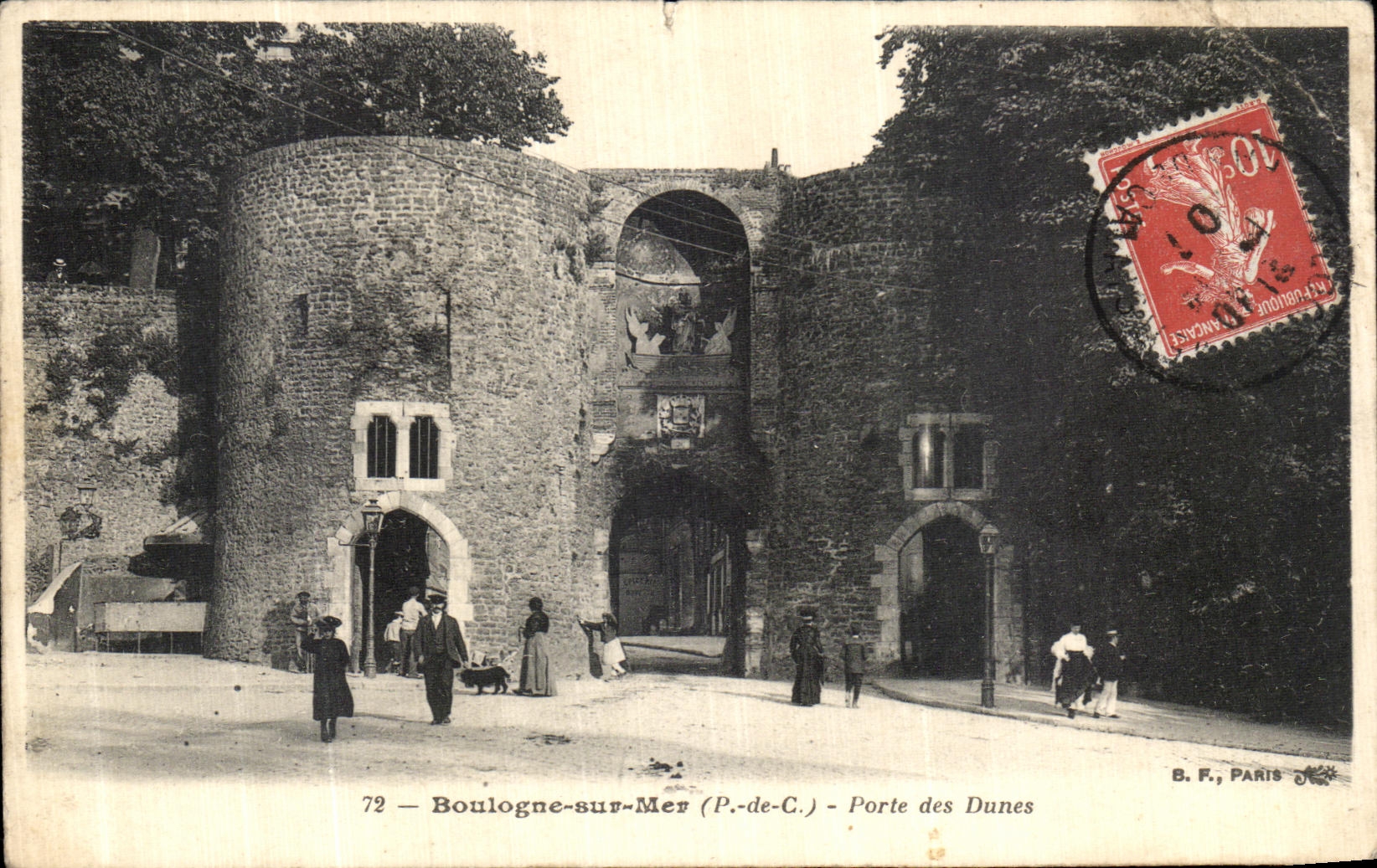 VINTAGE POSTCARD Boulogne On Mer Carries Dunes
