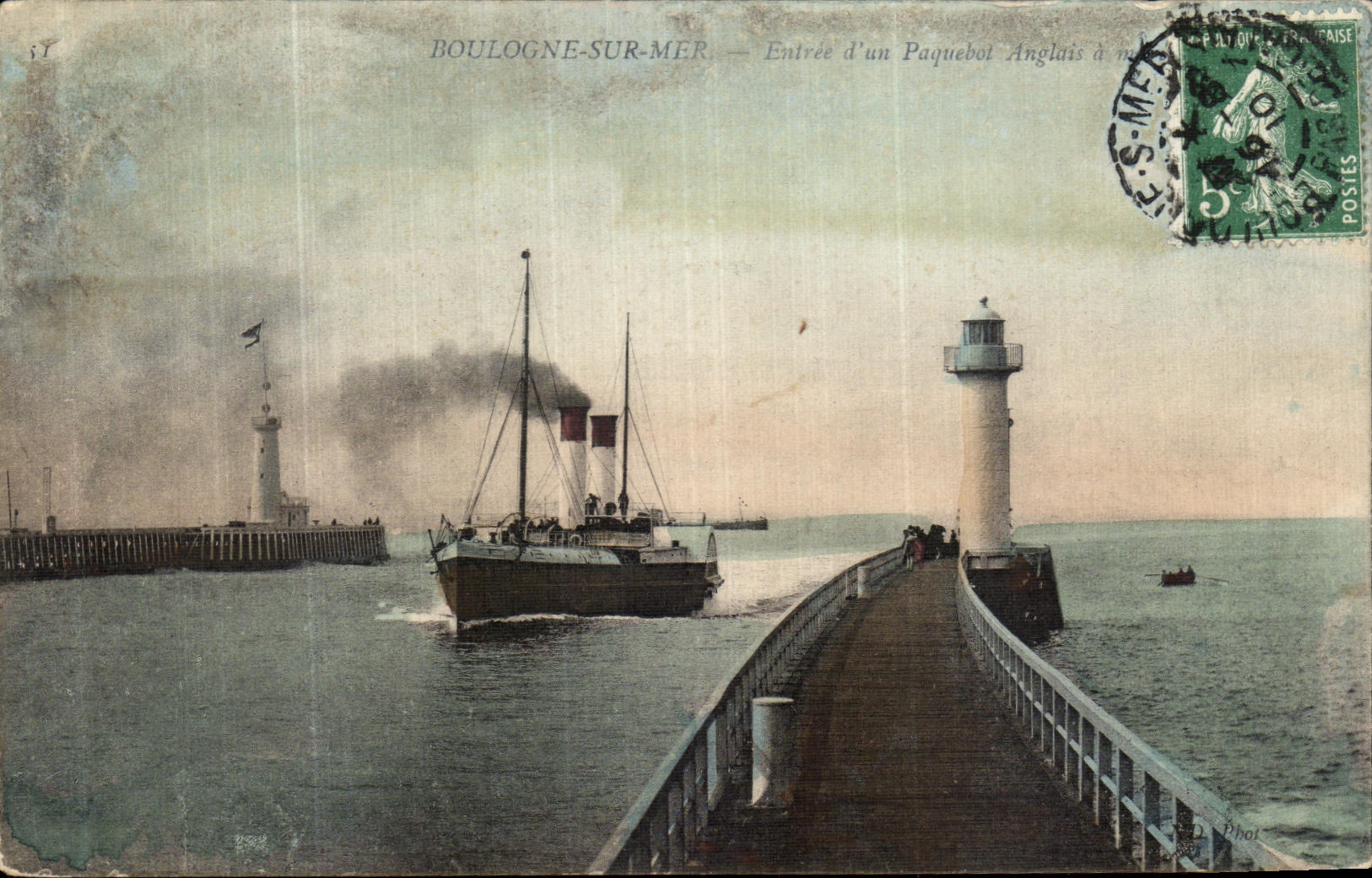 VINTAGE POSTCARD Boulogne On Entered Sea D an English Steamer Boat Lighthouse