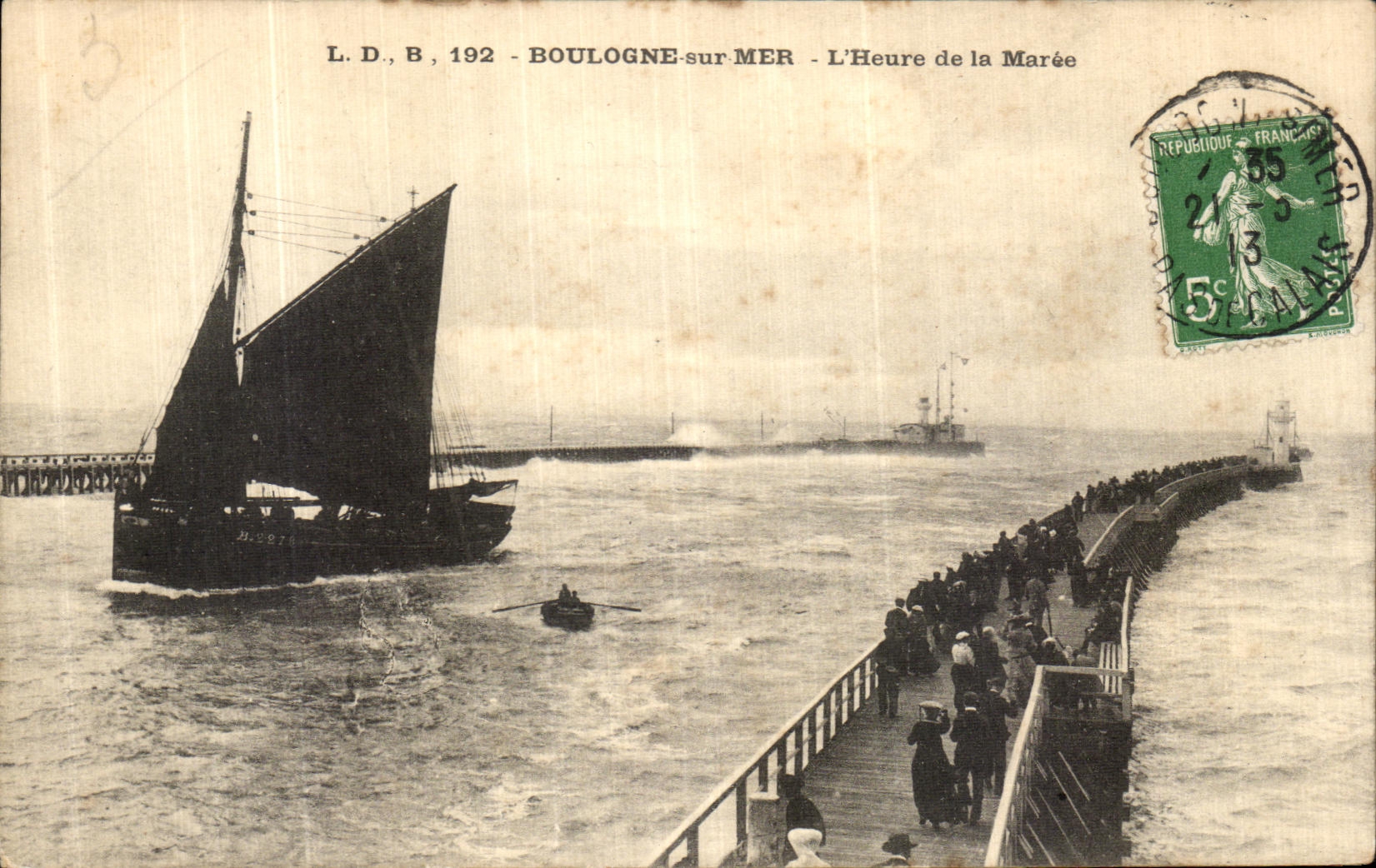 VINTAGE POSTCARD Boulogne On Sea L Hour of the Tide Boat of sin