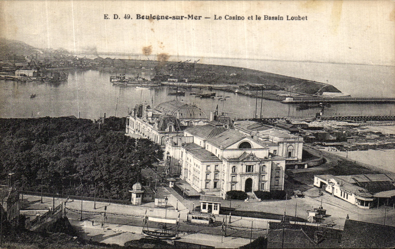 VINTAGE POSTCARD Boulogne On Sea the Casino and the Loubet Basin