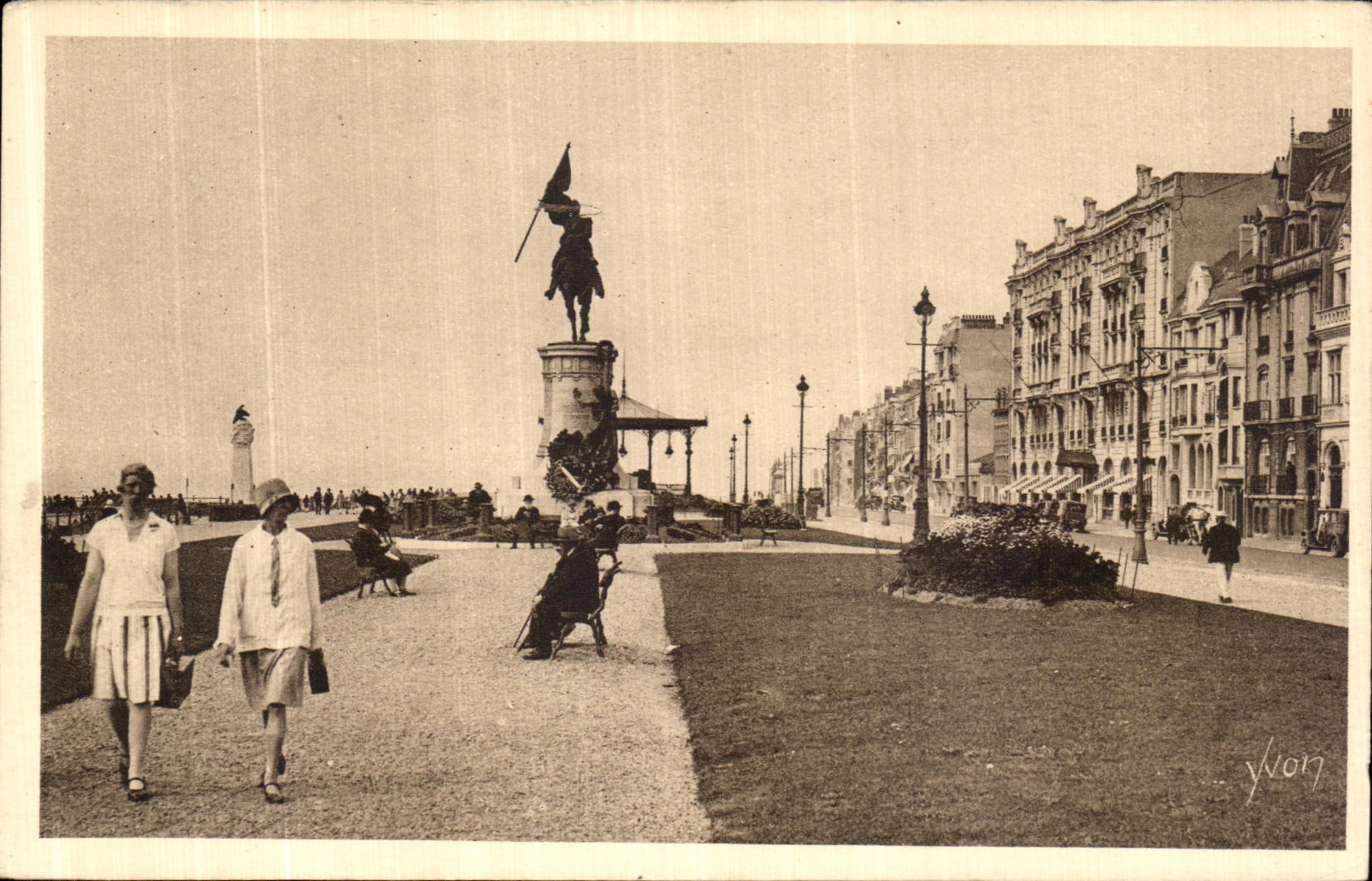 VINTAGE POSTCARD Boulogne on Sea Which occurred Gambetta