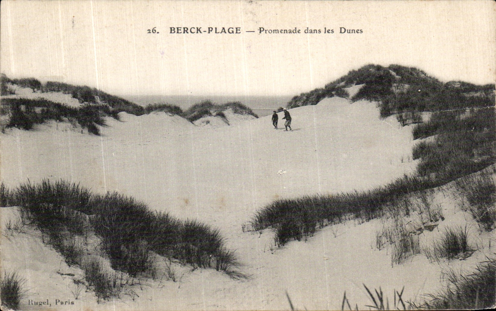 CPA Berck Plage Promenade dans les Dunes