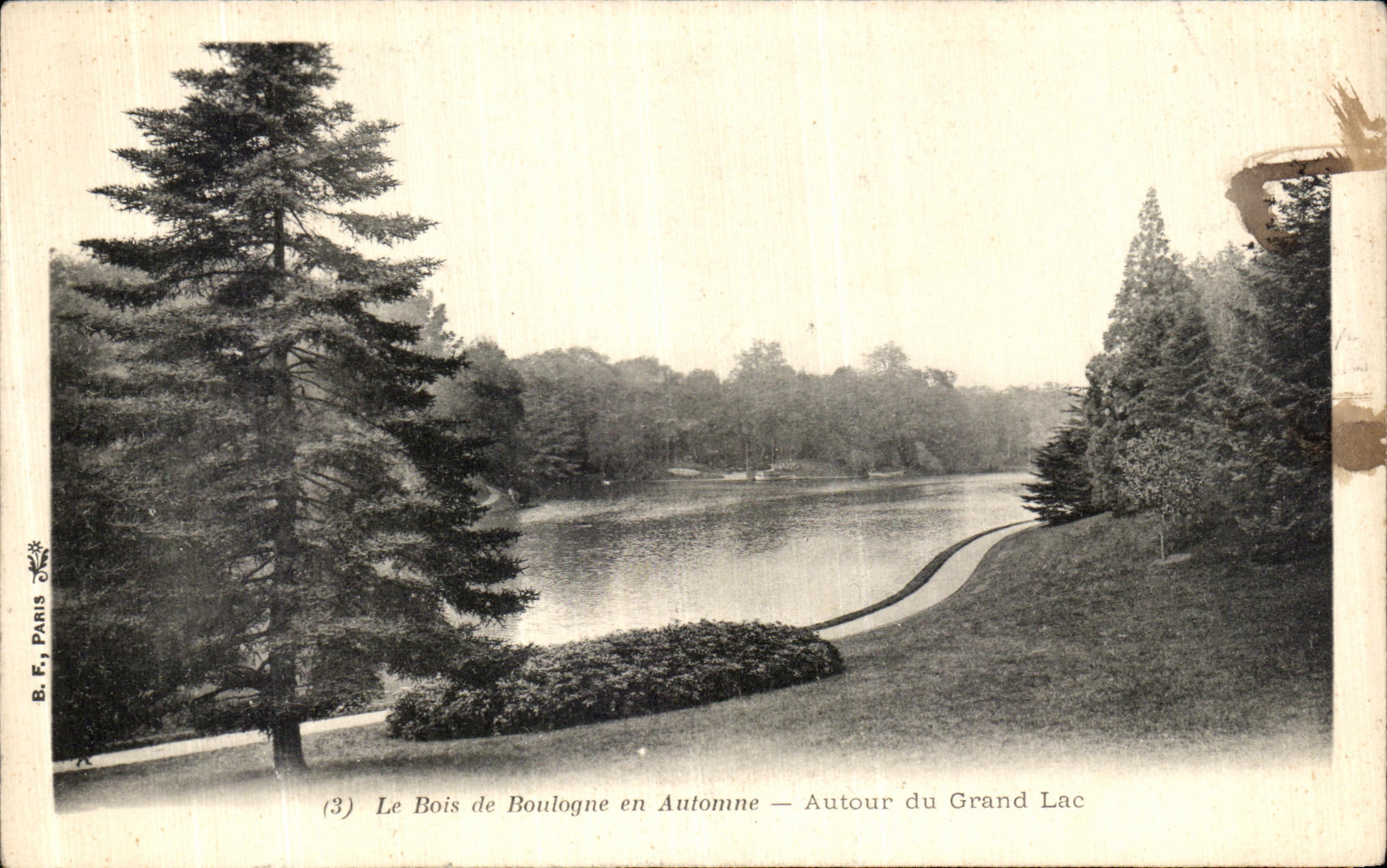 VINTAGE POSTCARD Paris Bois de Boulogne in autumn Around the big lake