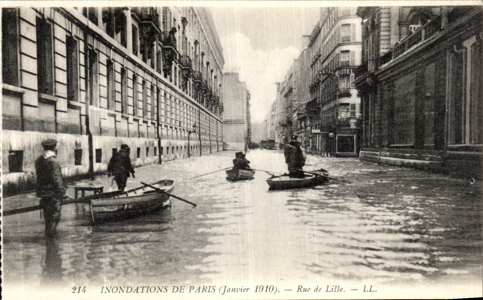 VINTAGE POSTCARD Paris Floods of Street Of Lille