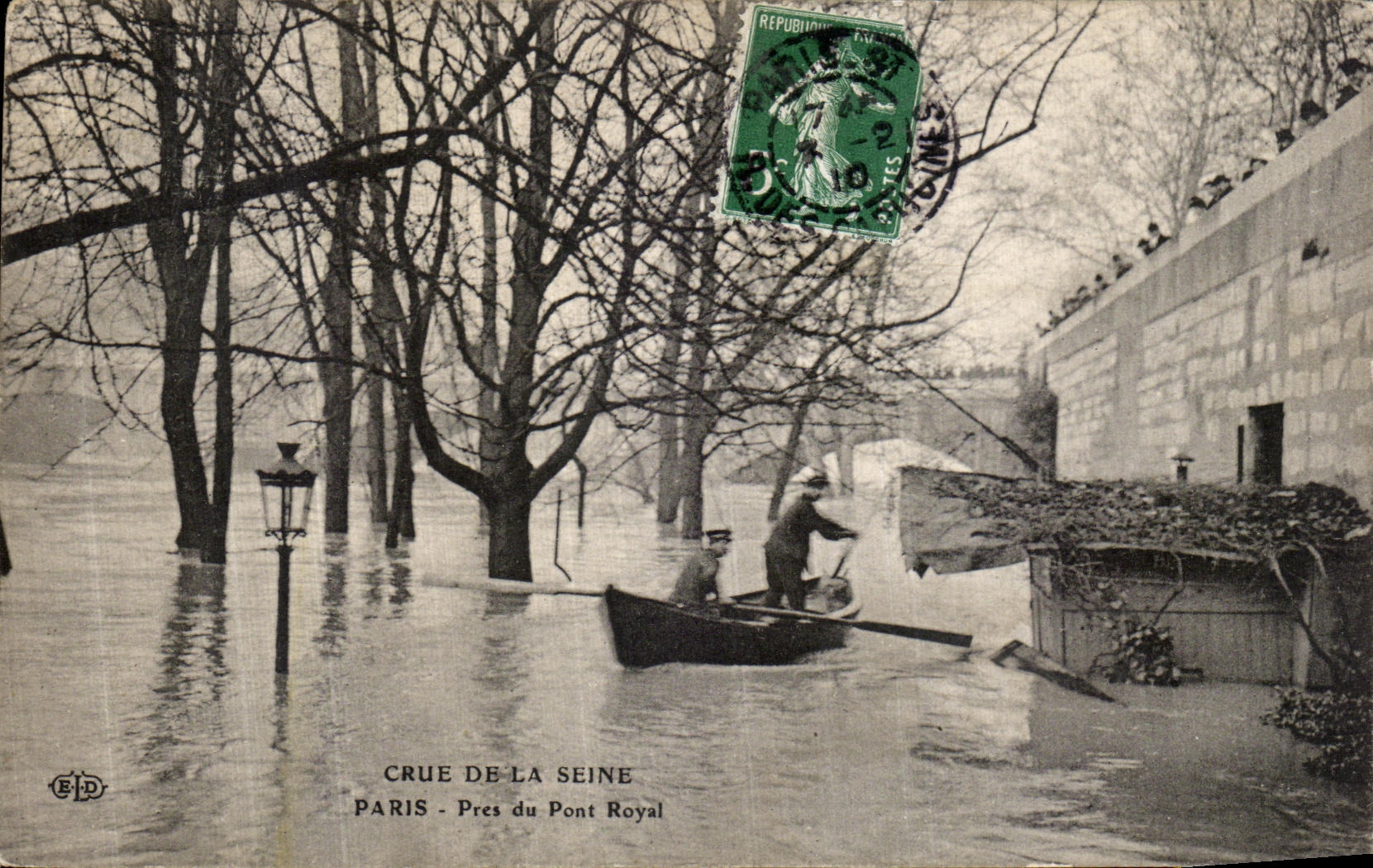 VINTAGE POSTCARD Paris Raw Of the Seine Close to the bridge oryal