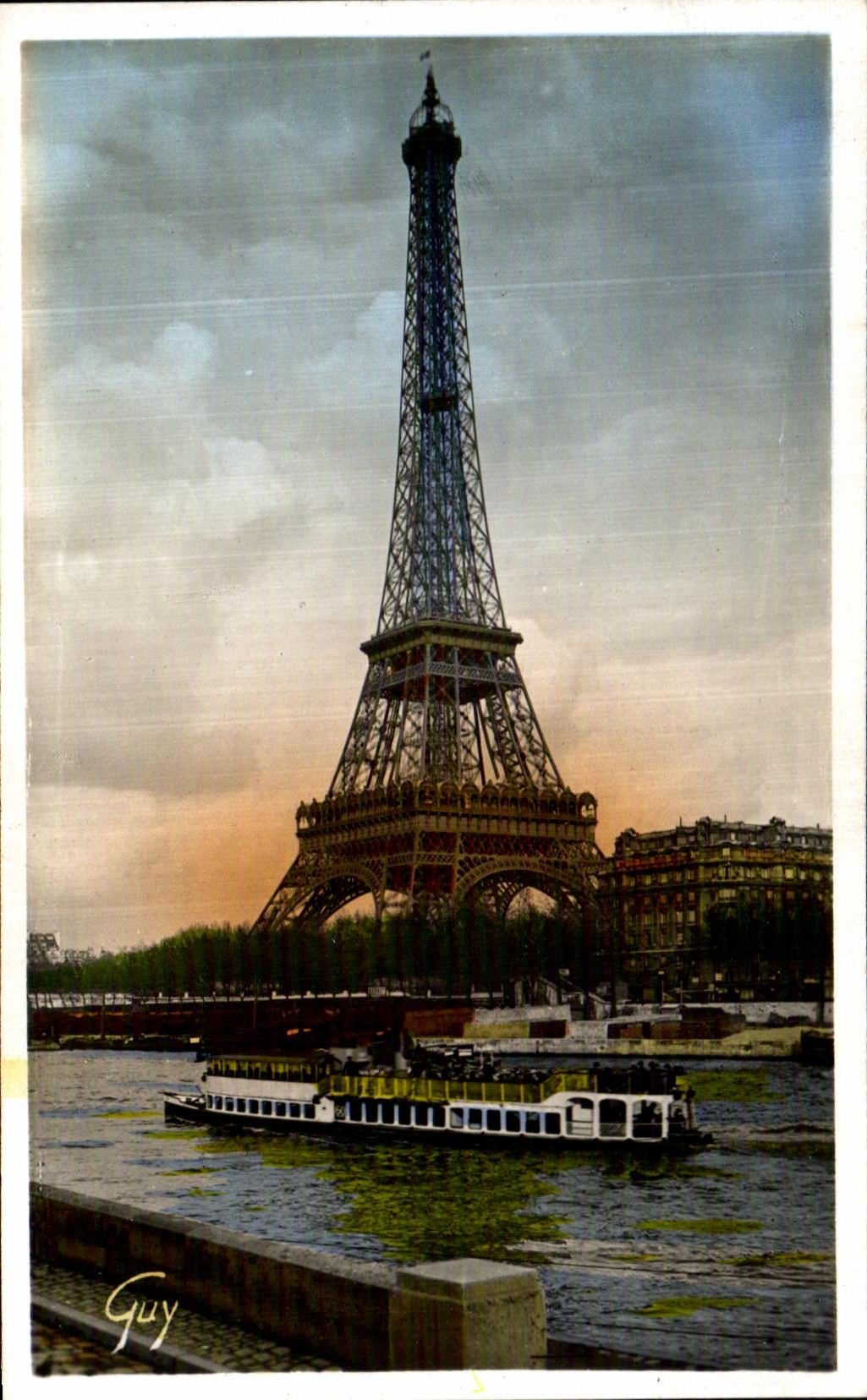 CPA Paris Ses Merveilles Tour Eiffel Peniche