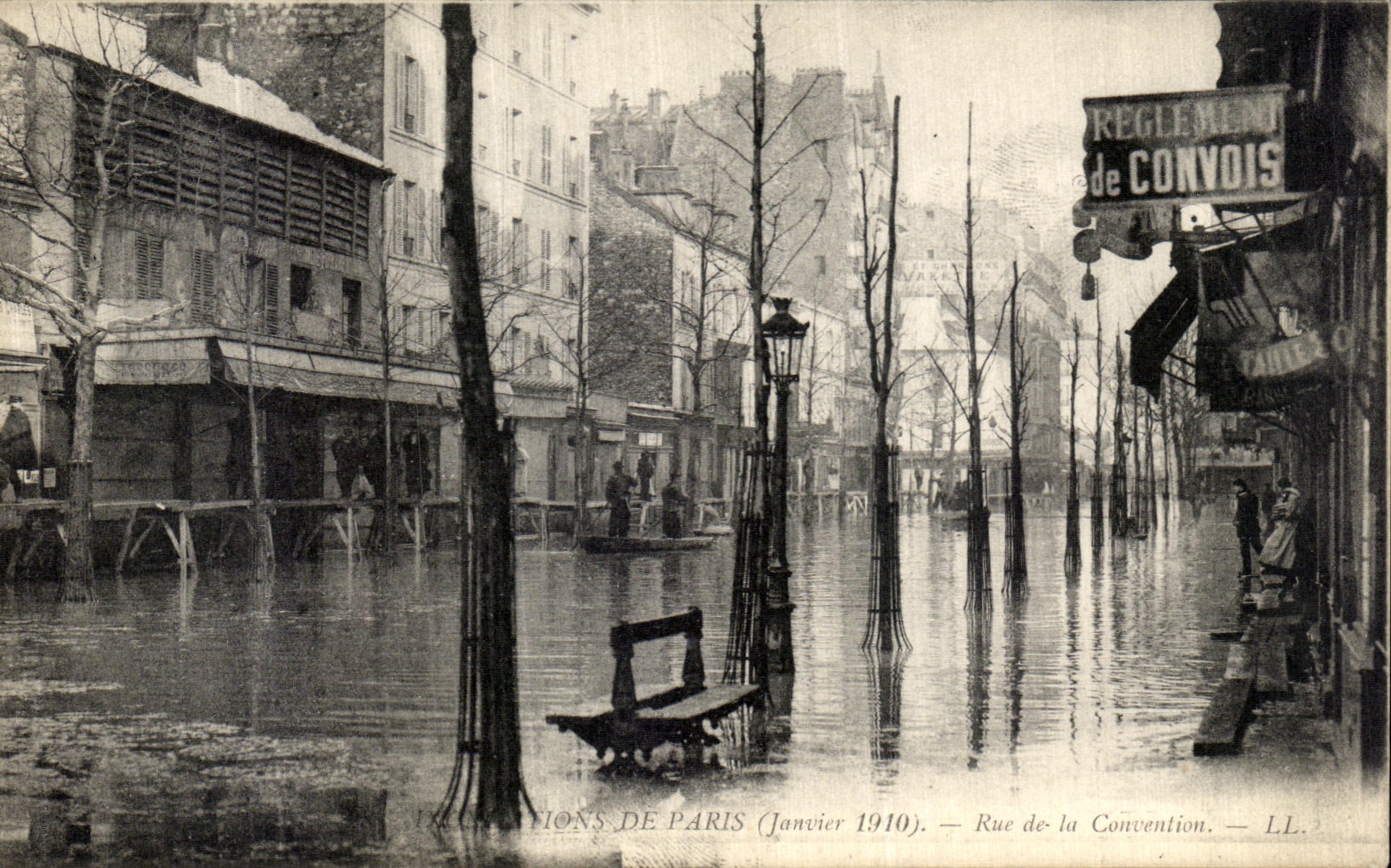 CPA Inondations de Paris Rue de la Convention