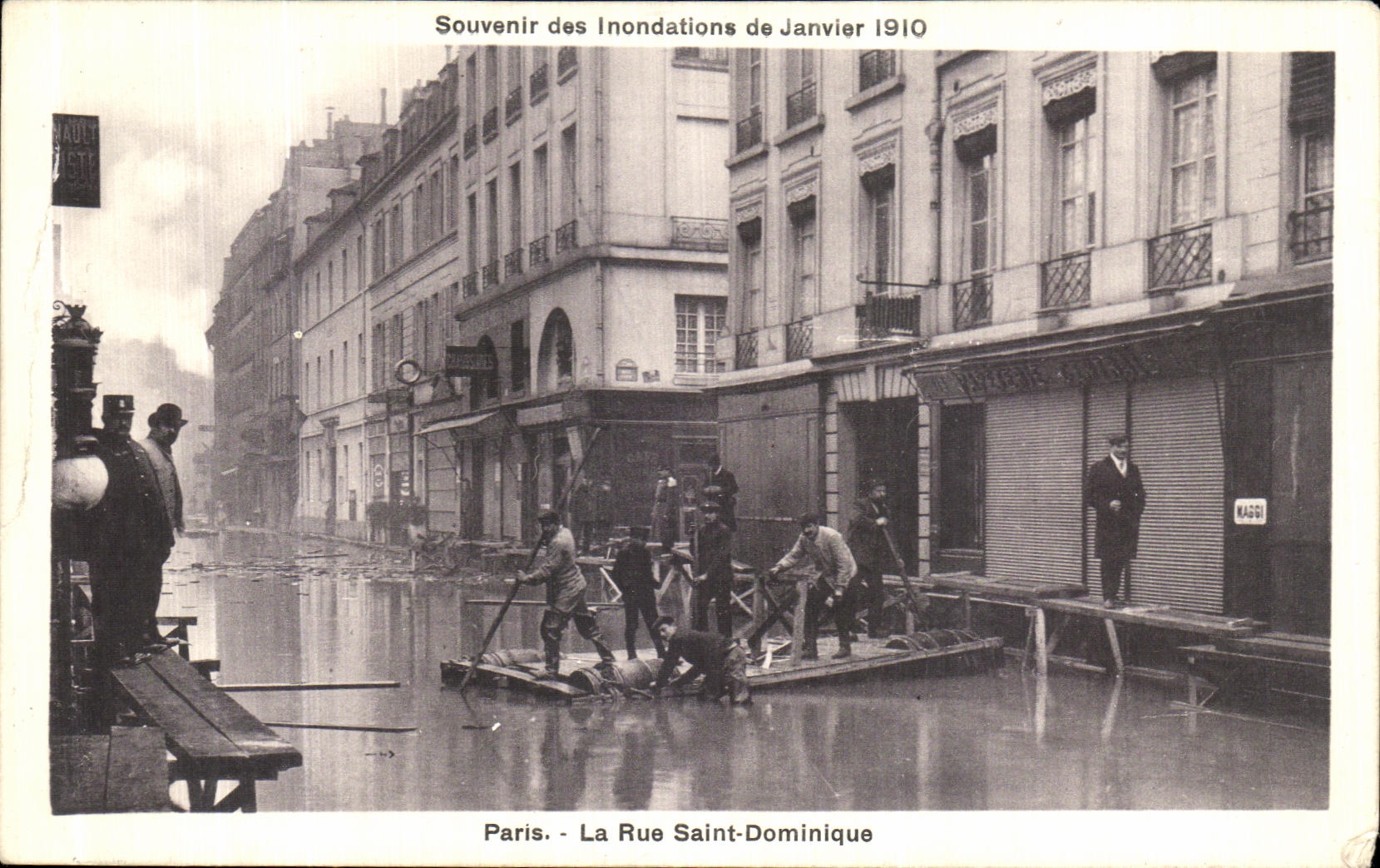 CPA Souvenir des Inondations de Janvier Paris La Rue Saint Dominique