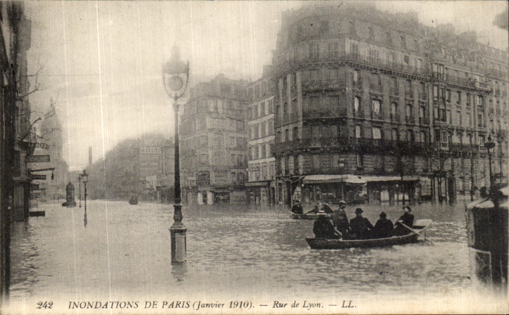 CPA Inondations De Paris Rue de Lyon