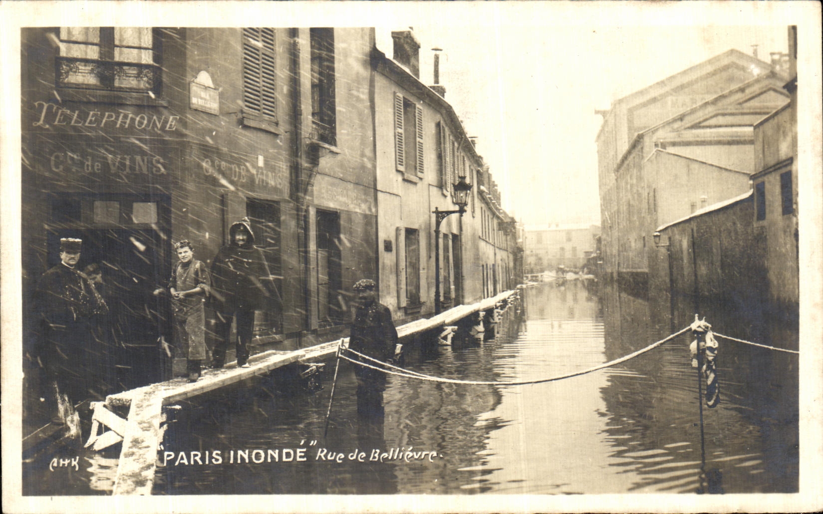 CPA Paris Inondations Rue de Bellievre