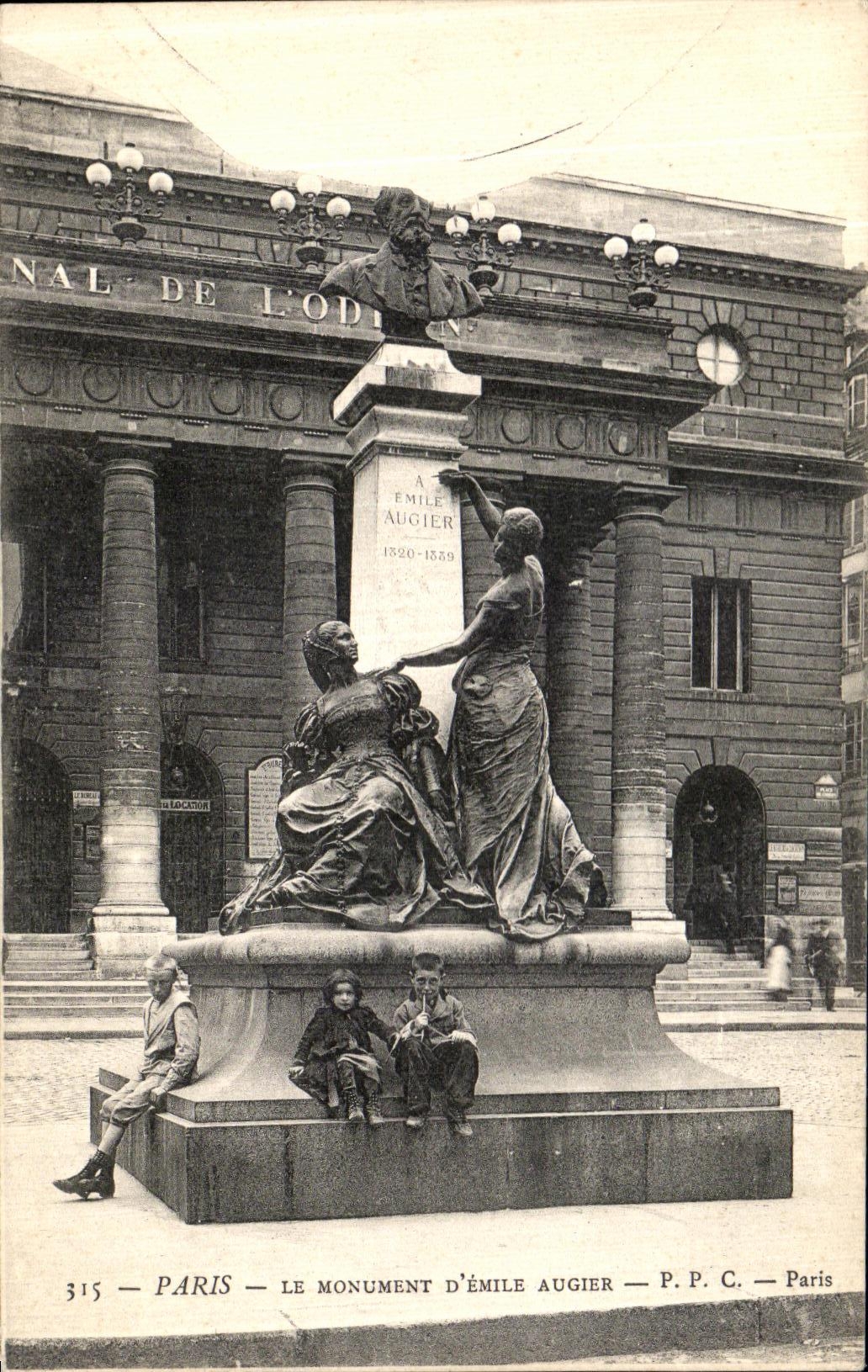 VINTAGE POSTCARD Paris the Monument D Emile Augier Children