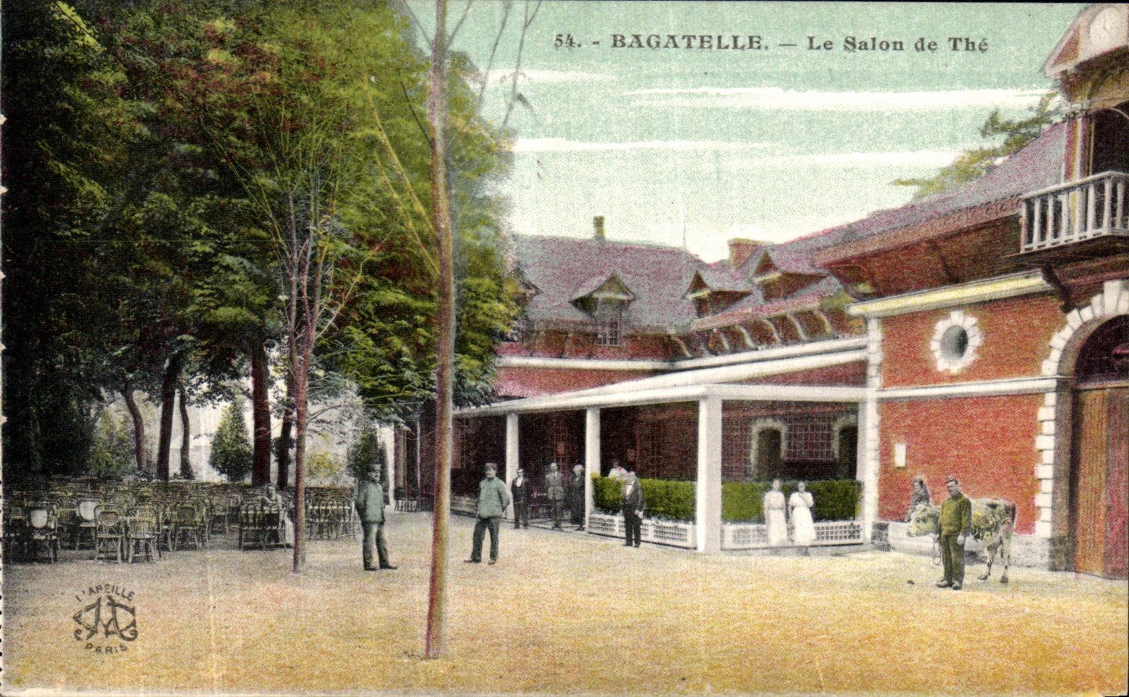 VINTAGE POSTCARD Paris Trifle the Living room of The Cow
