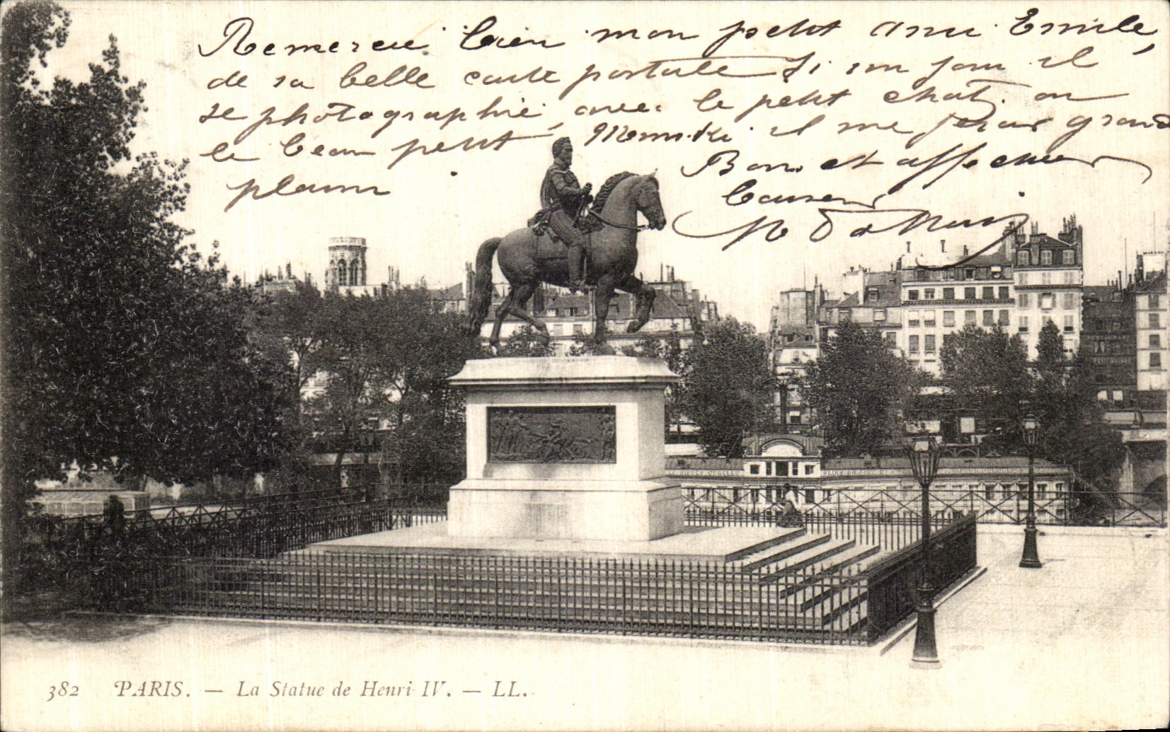 CPA Paris La Statue de Henri IV