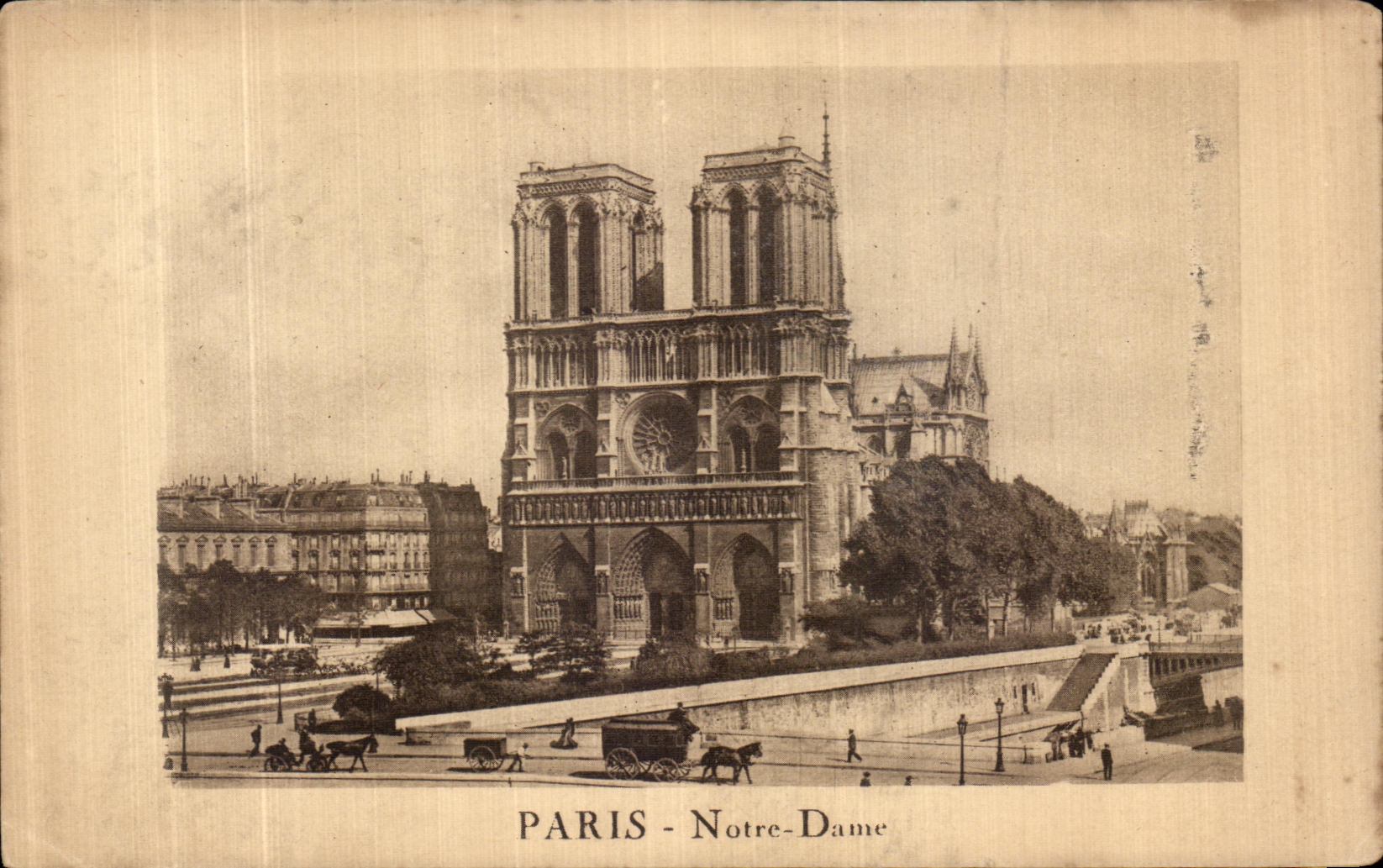 Alcohol de la publicidad de Paris Notre Dame de la POSTAL de la VENDIMIA