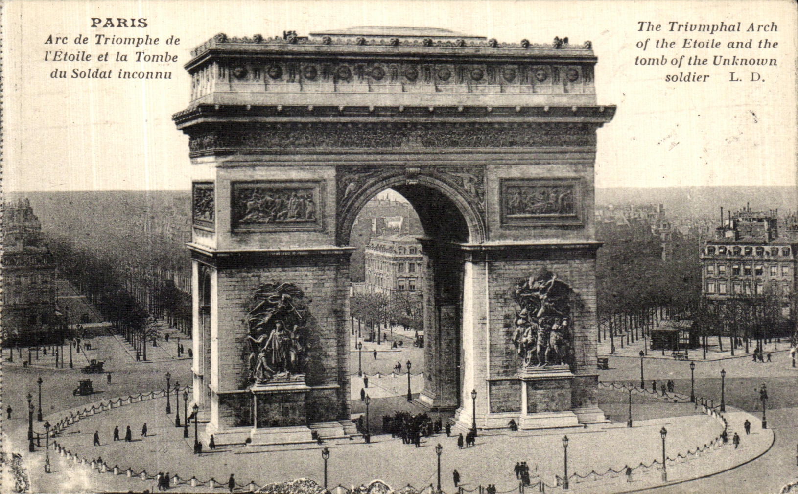 CPA Paris Arc de Triomphe de L Etoile et la Tombe du Soldat Inconnu