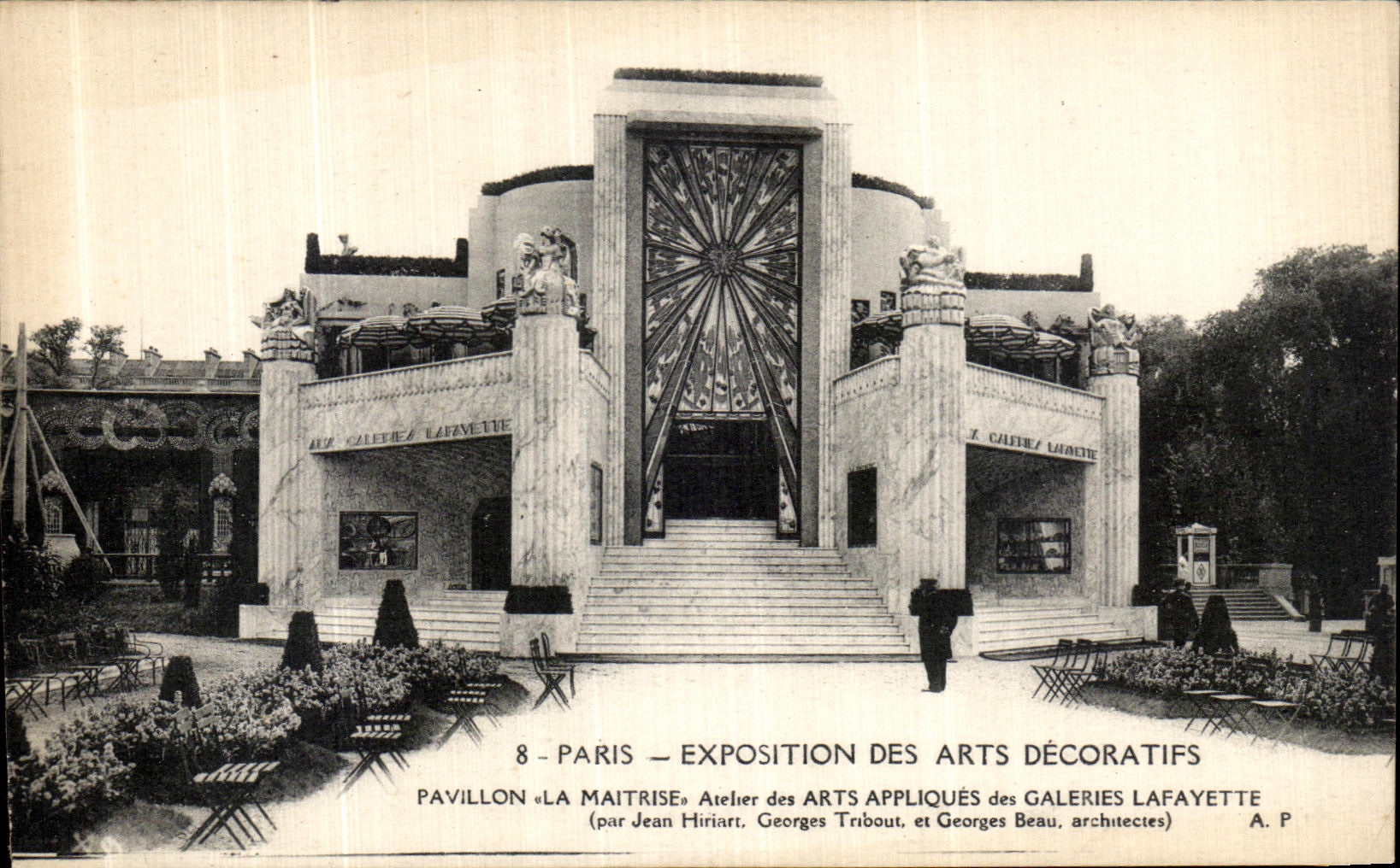 La feria de Paris de la POSTAL de la VENDIMIA de artes decorativos contiene las galerias de Lafayette del control