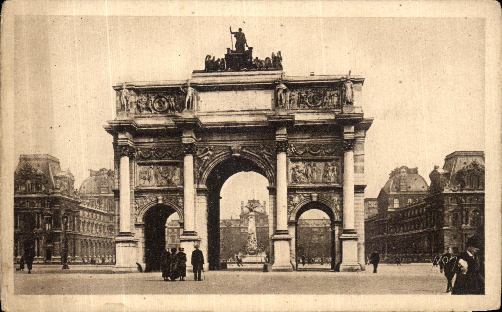 POSTAL Paris de la VENDIMIA mientras que da un paseo L Arc de Triomphe del carrusel de la lumbrera