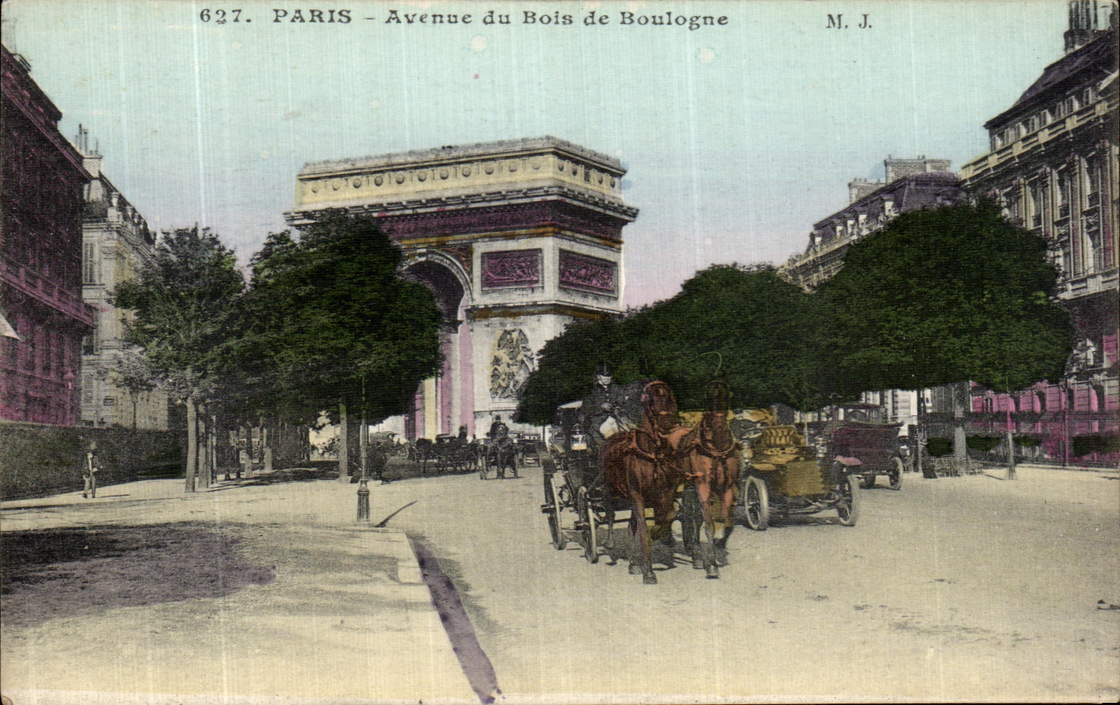 CPA Paris Avenue du Bois de Boulogne Caleche Automobile