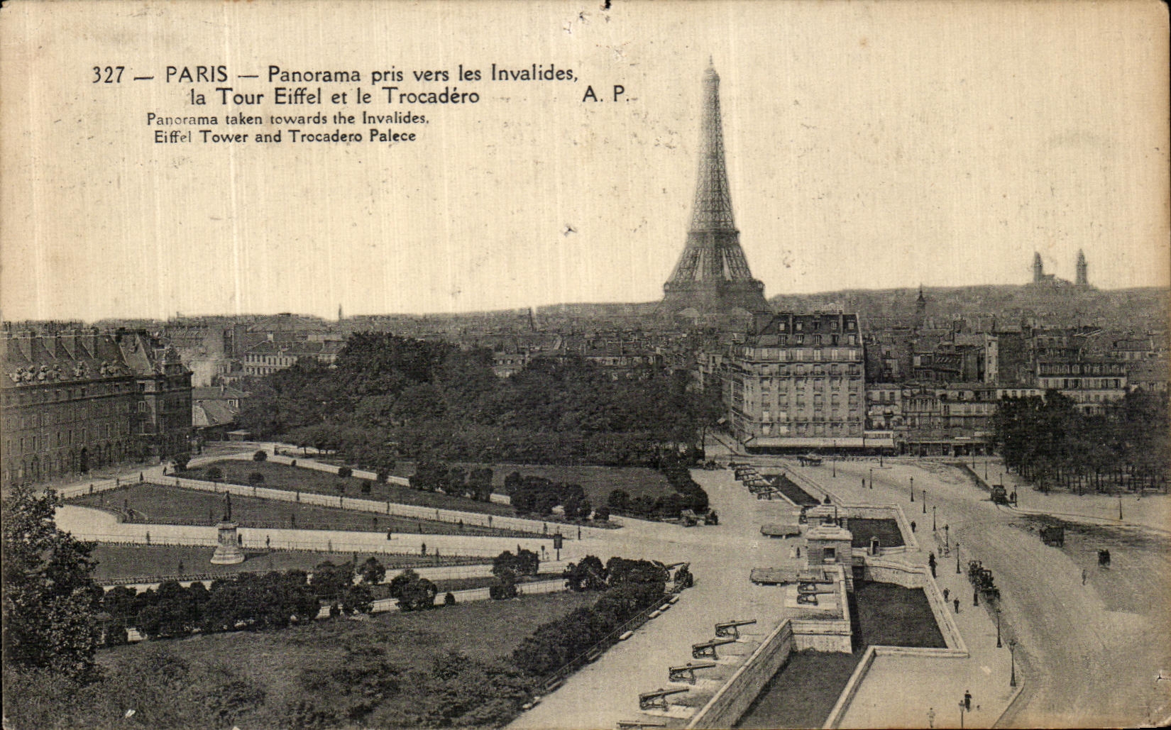 CPA Paris Panorama Pris vers Les Invalides La Tour Eiffel et Le Trocadero 