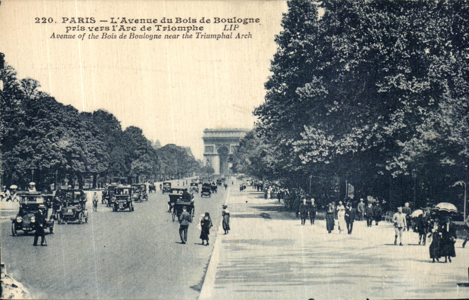 CPA Paris L Avenue du Bois de Boulogne Pris Vers l Arc de Triomphe