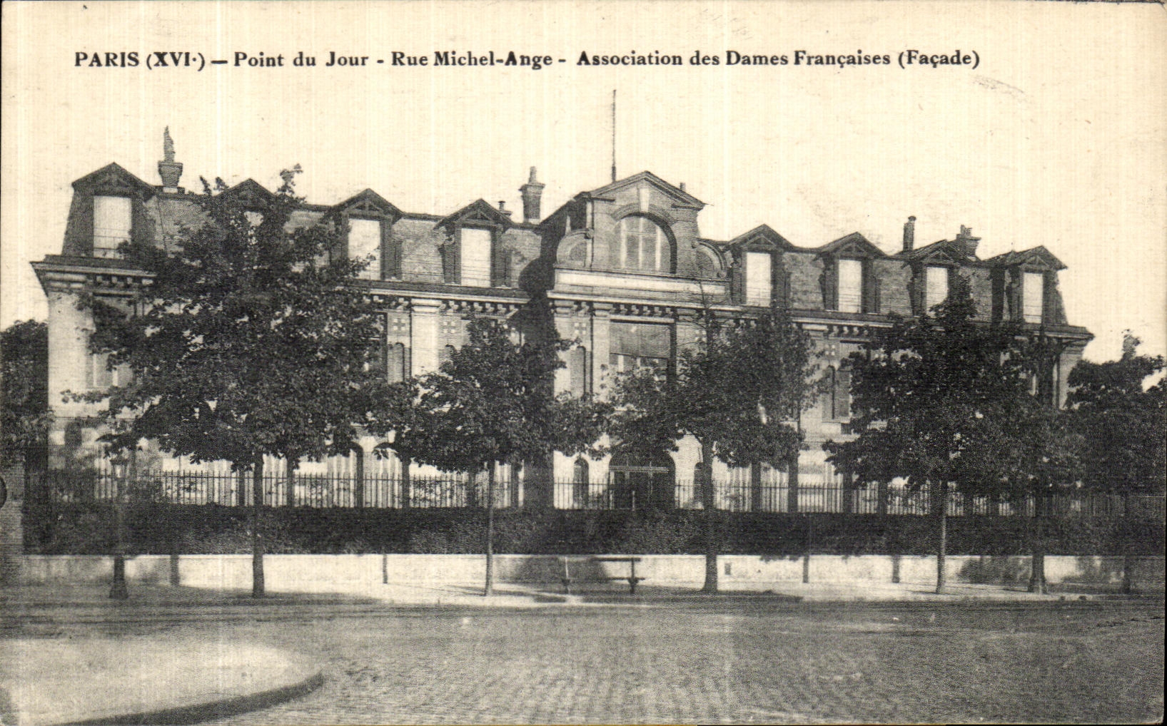 CPA Paris Point du Jour Rue michel Ange Association des Dames Francaises