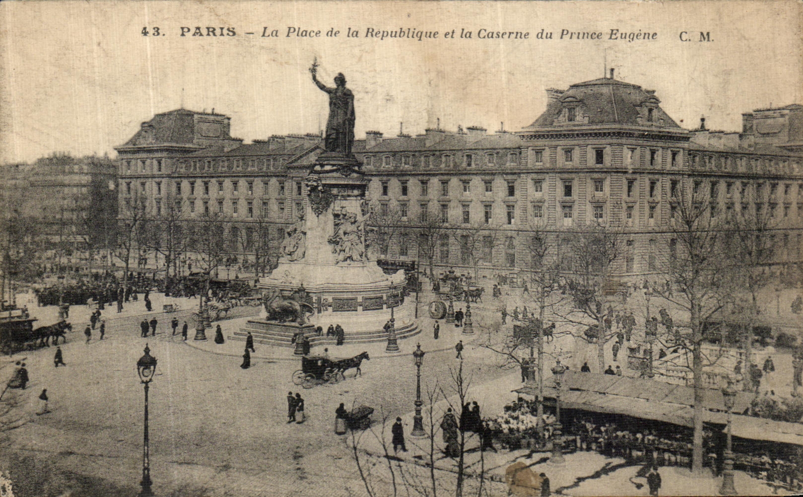 CPA Paris Place de la Republique et la Caserne du Prince Eugene