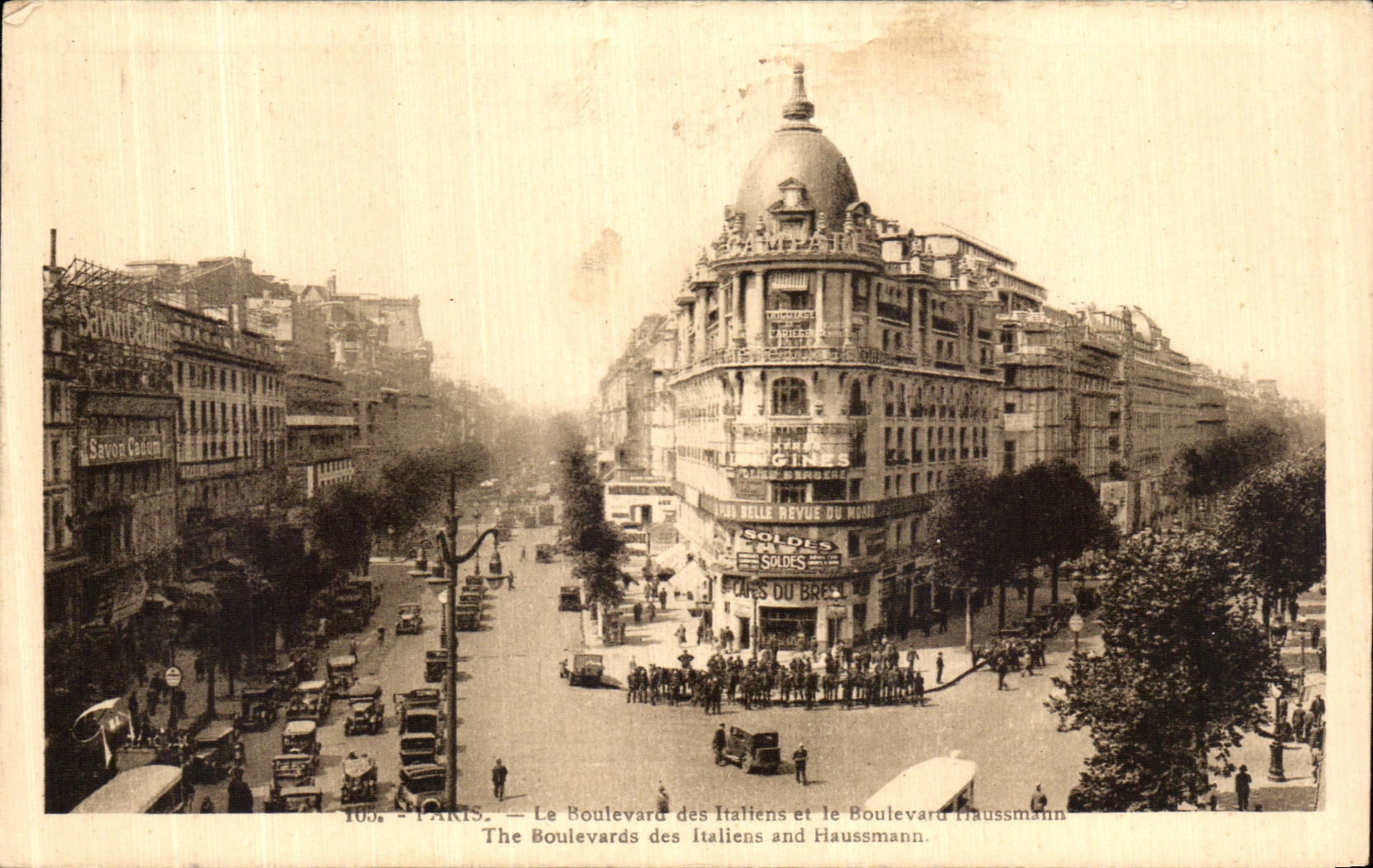 CPA Paris Le Boulevard des Italiens et le Boulevard Haussmann