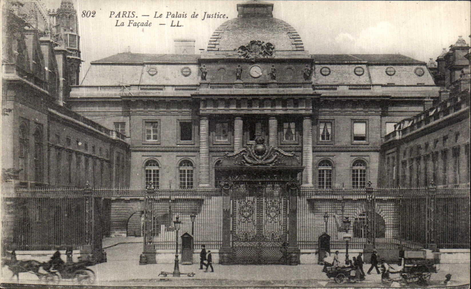 CPA Paris Le Palais de Justice La Facade 