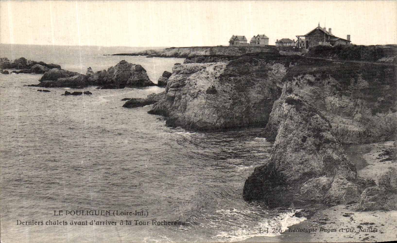 VINTAGE POSTCARD Pouliguen the Last Country cottages before D to arrive at the Rochereau Tower