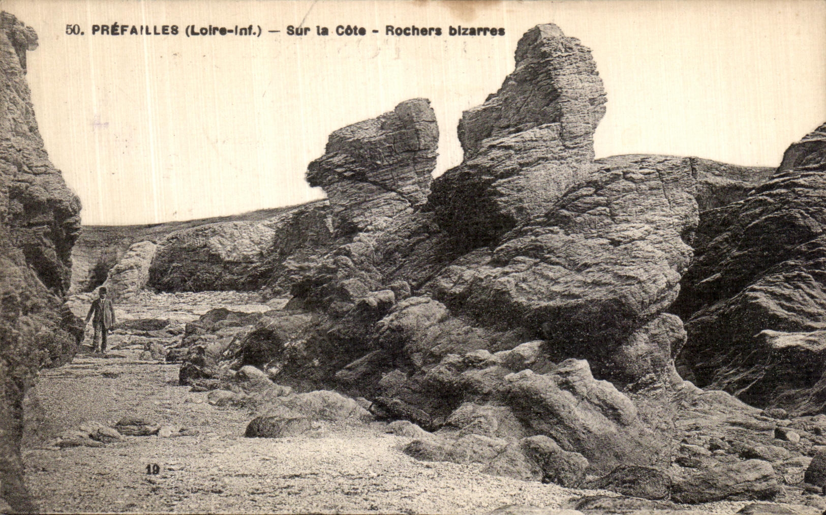CPA Prefailles Sur la Cote Rochers Bizarres