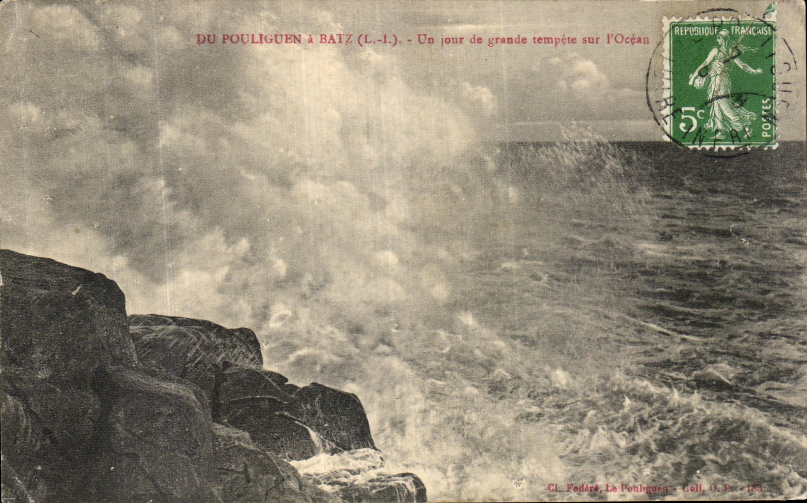 VINTAGE POSTCARD Of Pouliguen One Day of Great Storm on L Ocean