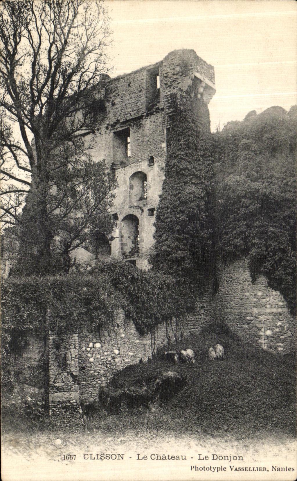 CPA Clisson Le Chateau Le Donjon