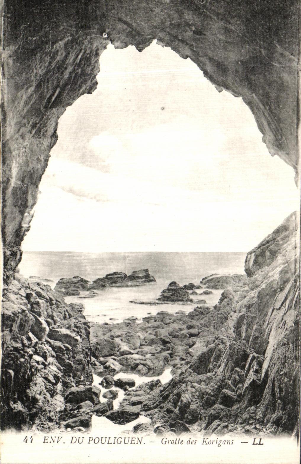 VINTAGE POSTCARD Surroundings Of Pouliguen Grolle of Korigans